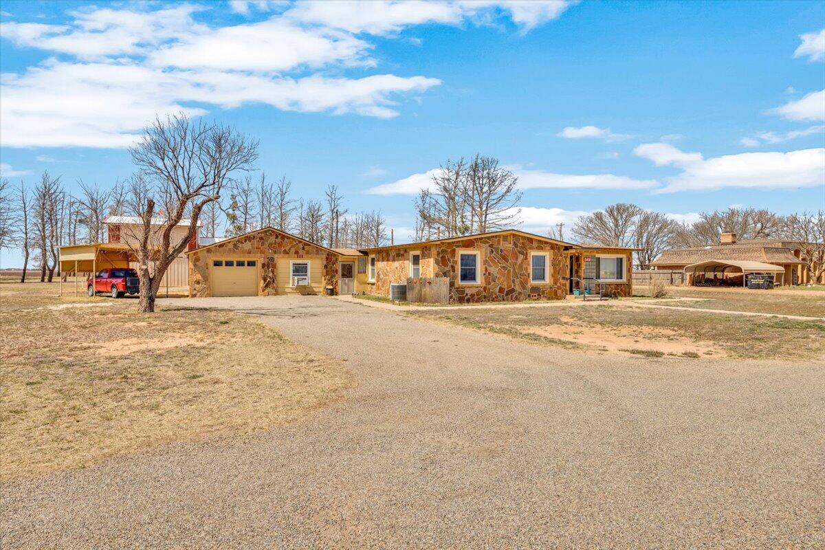 849 N Us-385 Property Photo 3