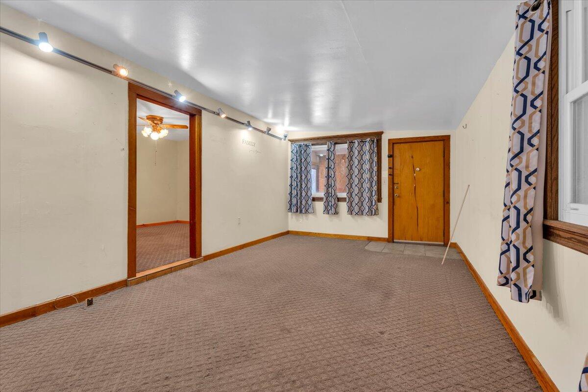 849 N Us-385 Property Photo 17