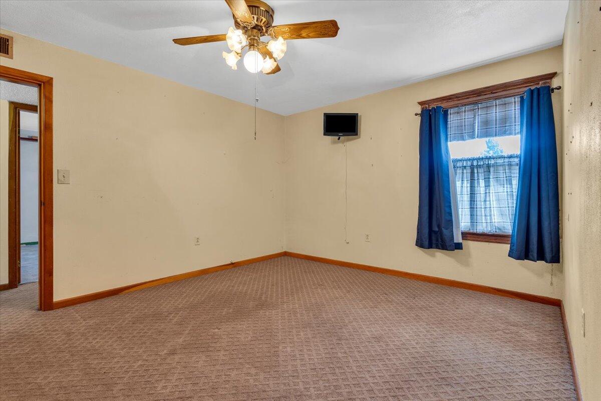 849 N Us-385 Property Photo 19