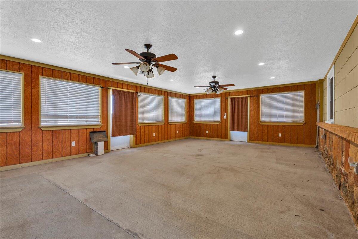 849 N Us-385 Property Photo 26