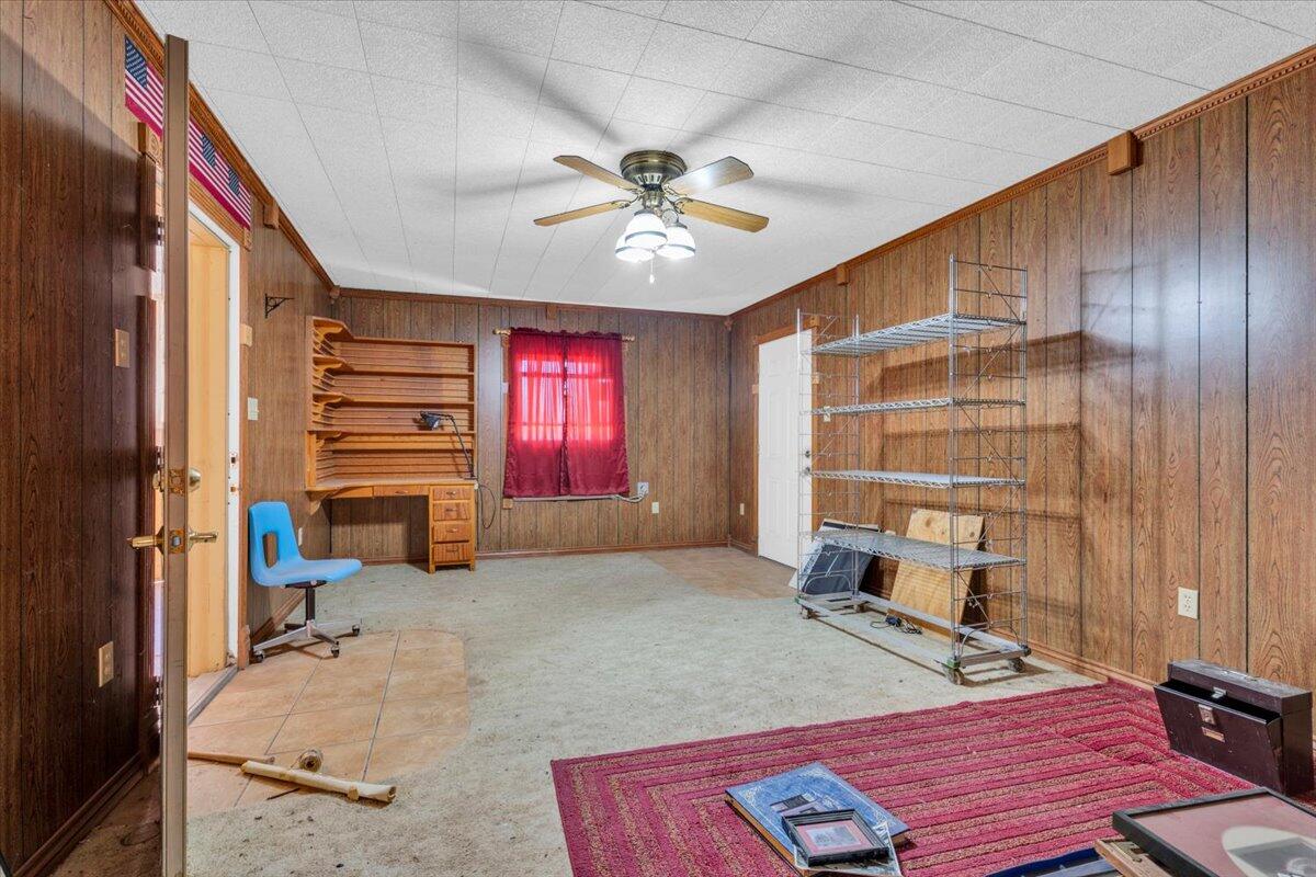 849 N Us-385 Property Photo 30