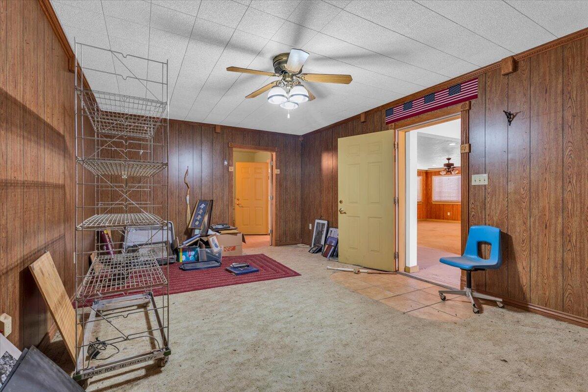 849 N Us-385 Property Photo 31