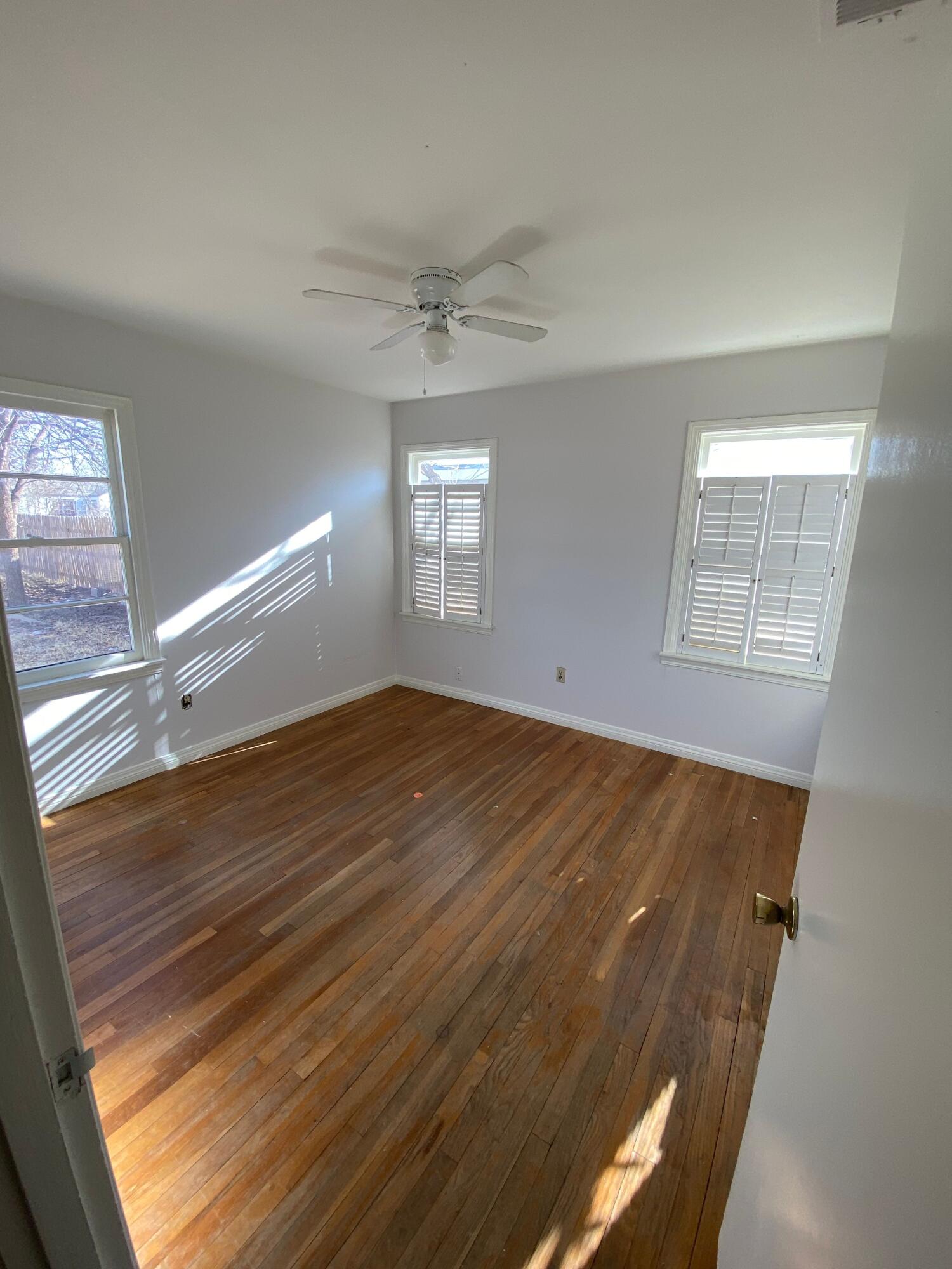 2412 36th Street Property Photo 8