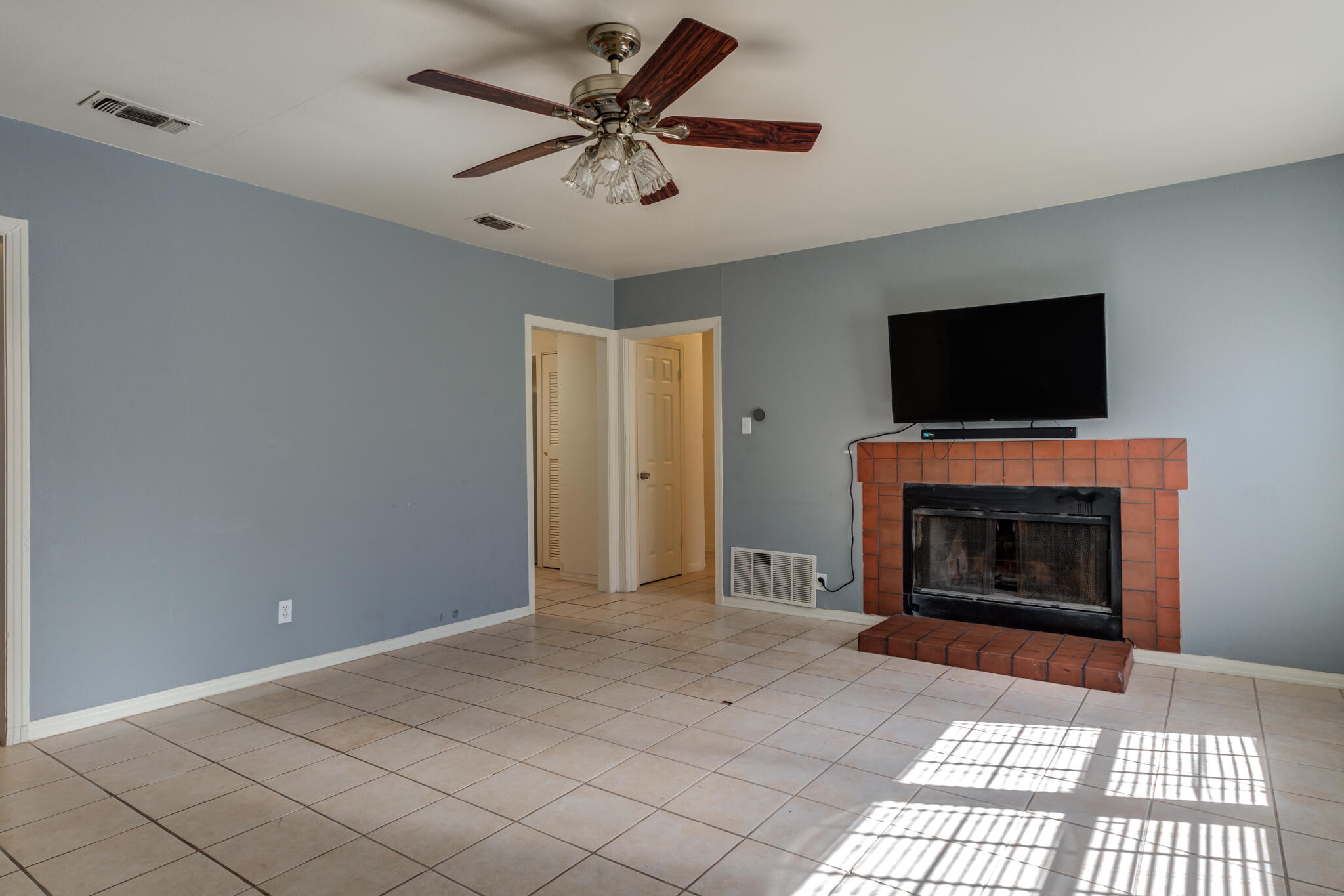 3414 28th Street Property Photo 5