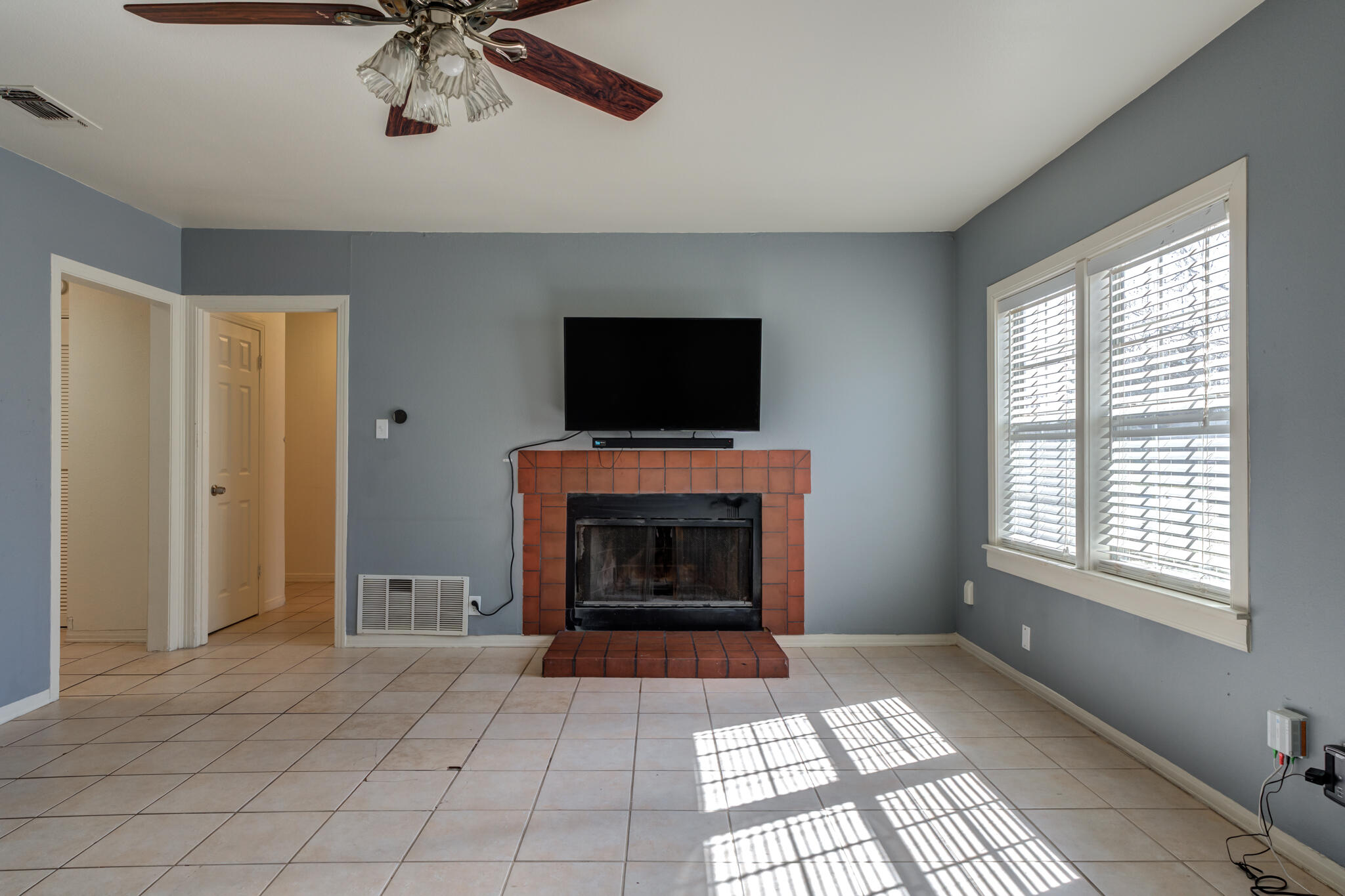 3414 28th Street Property Photo 6