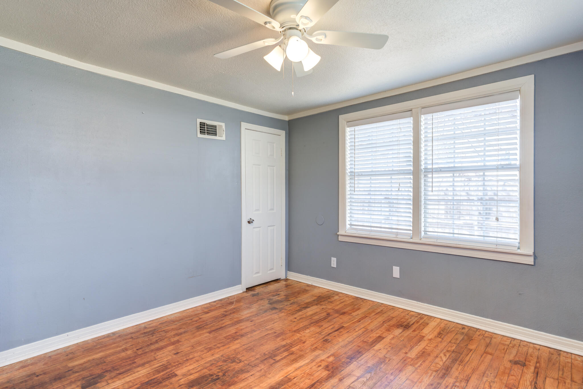 3414 28th Street Property Photo 23