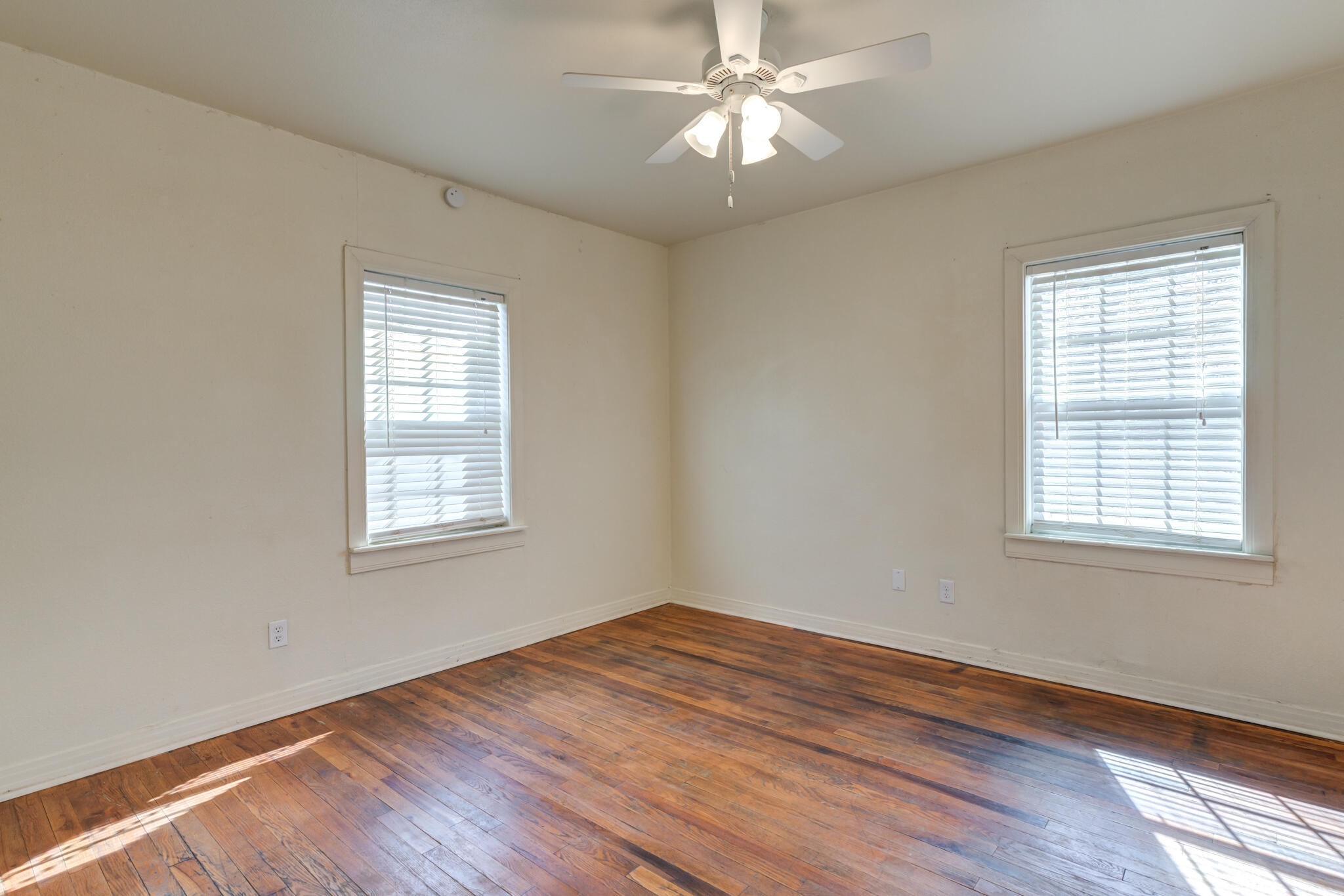 3414 28th Street Property Photo 32