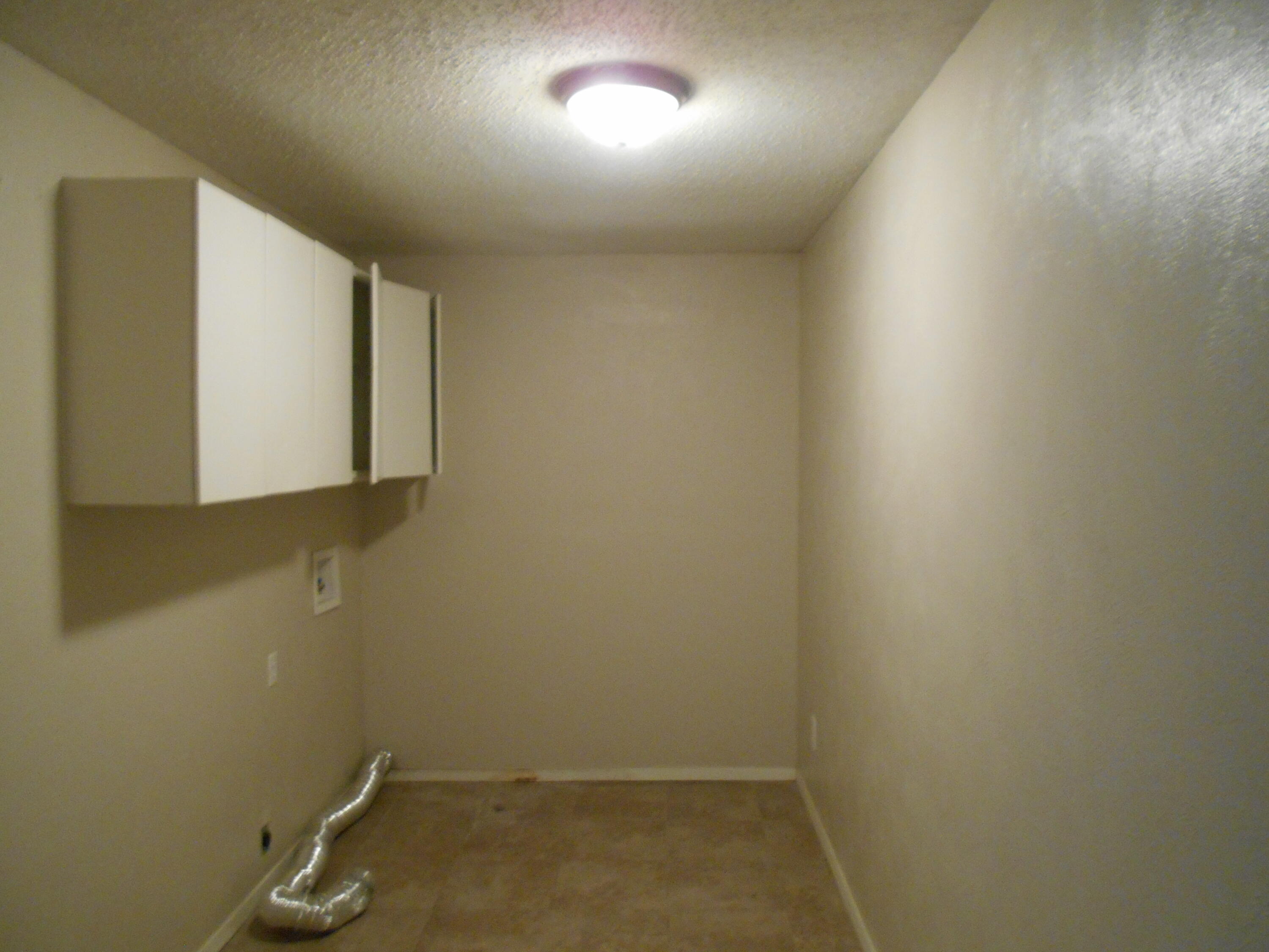 5439 47th Street Property Photo 8