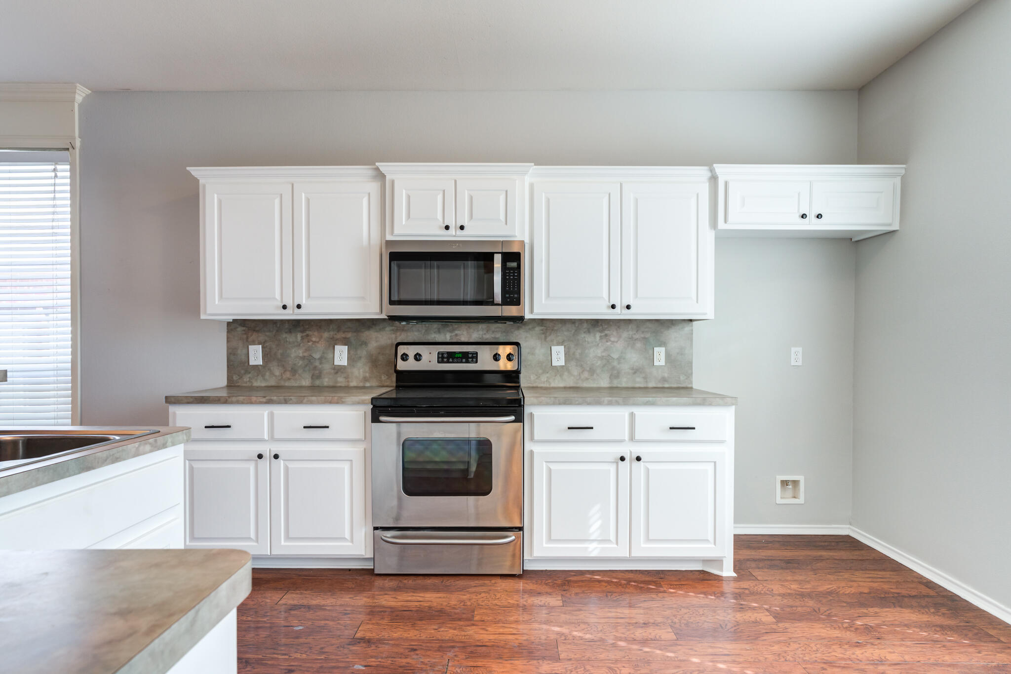 5022 Itasca Street Property Photo 7