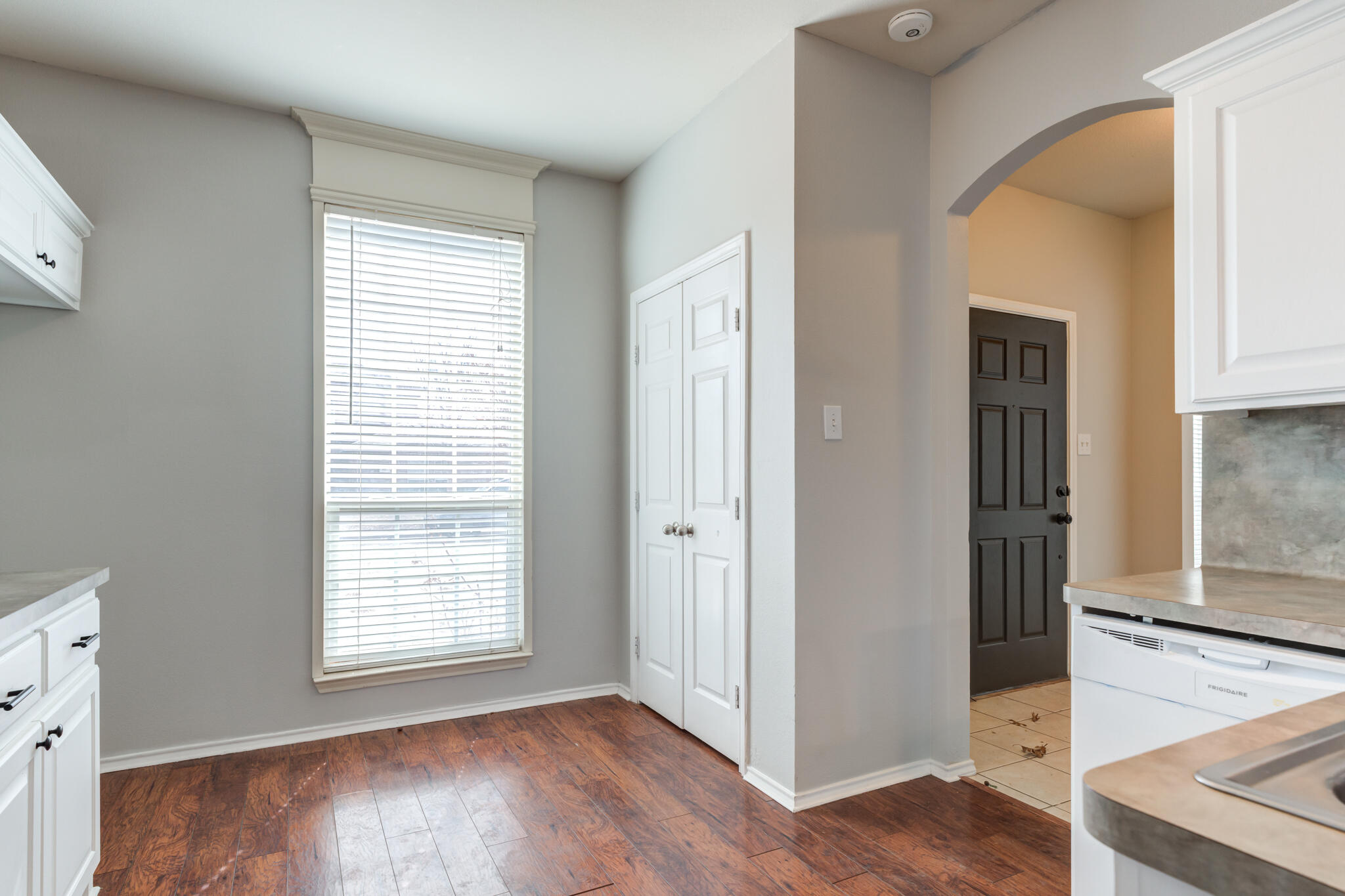 5022 Itasca Street Property Photo 12