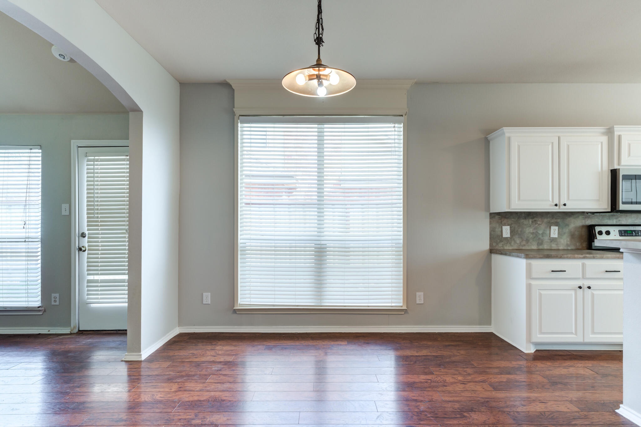 5022 Itasca Street Property Photo 14