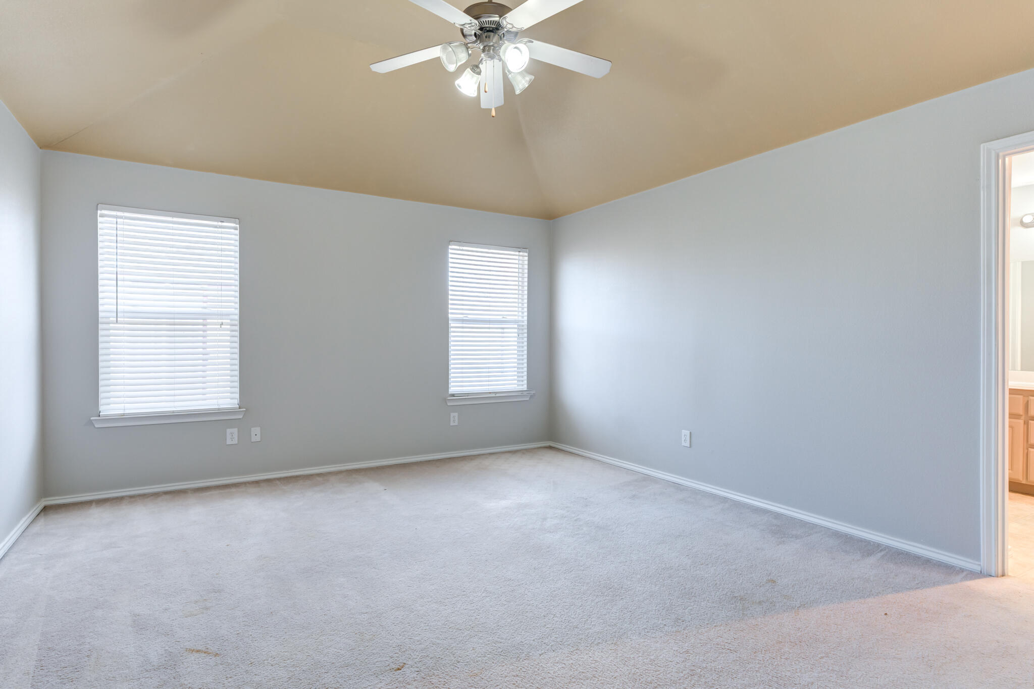 5022 Itasca Street Property Photo 25