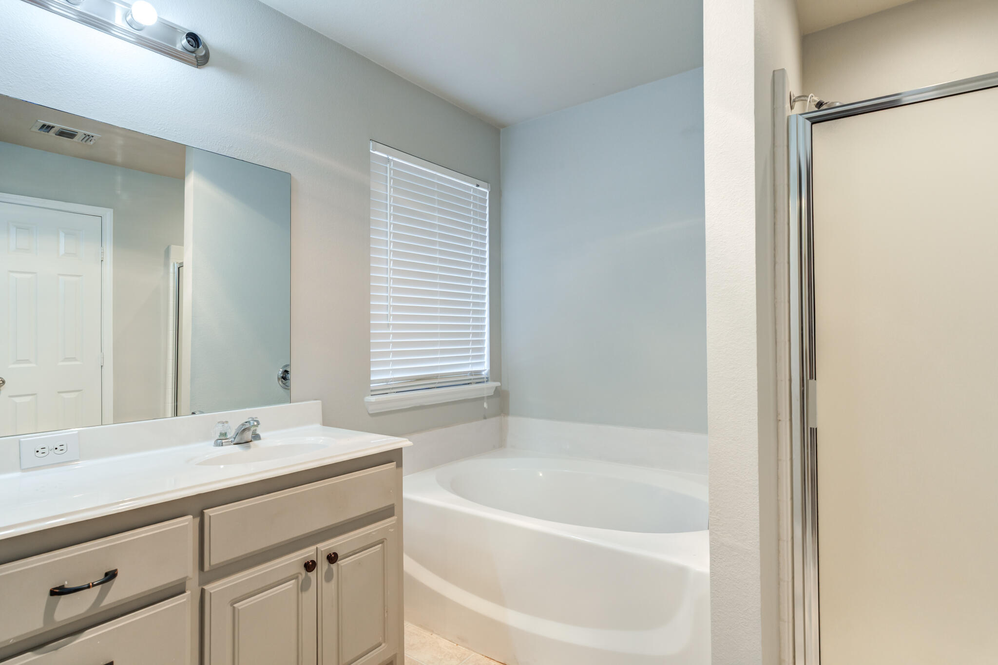 5022 Itasca Street Property Photo 28