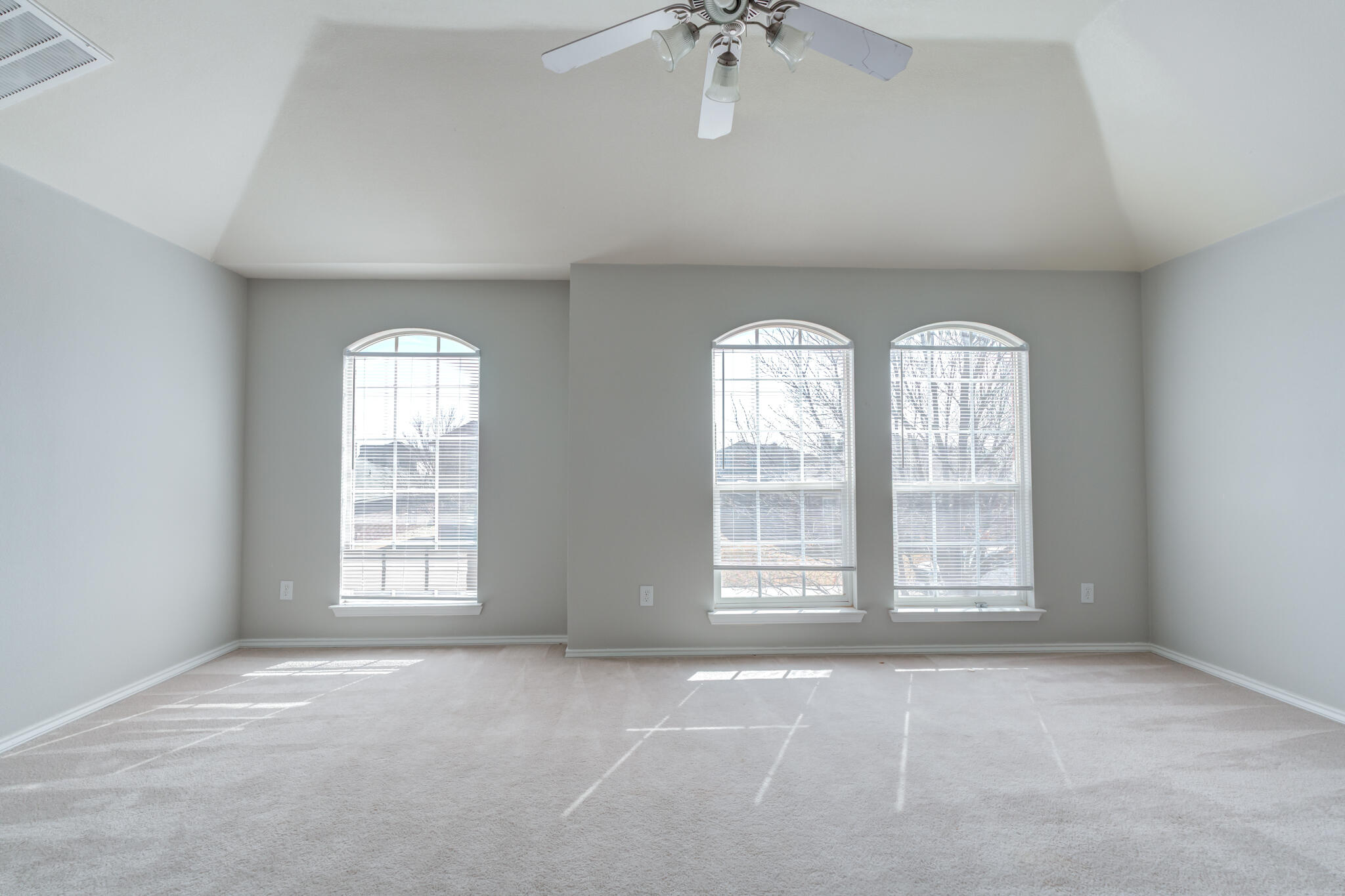 5022 Itasca Street Property Photo 36