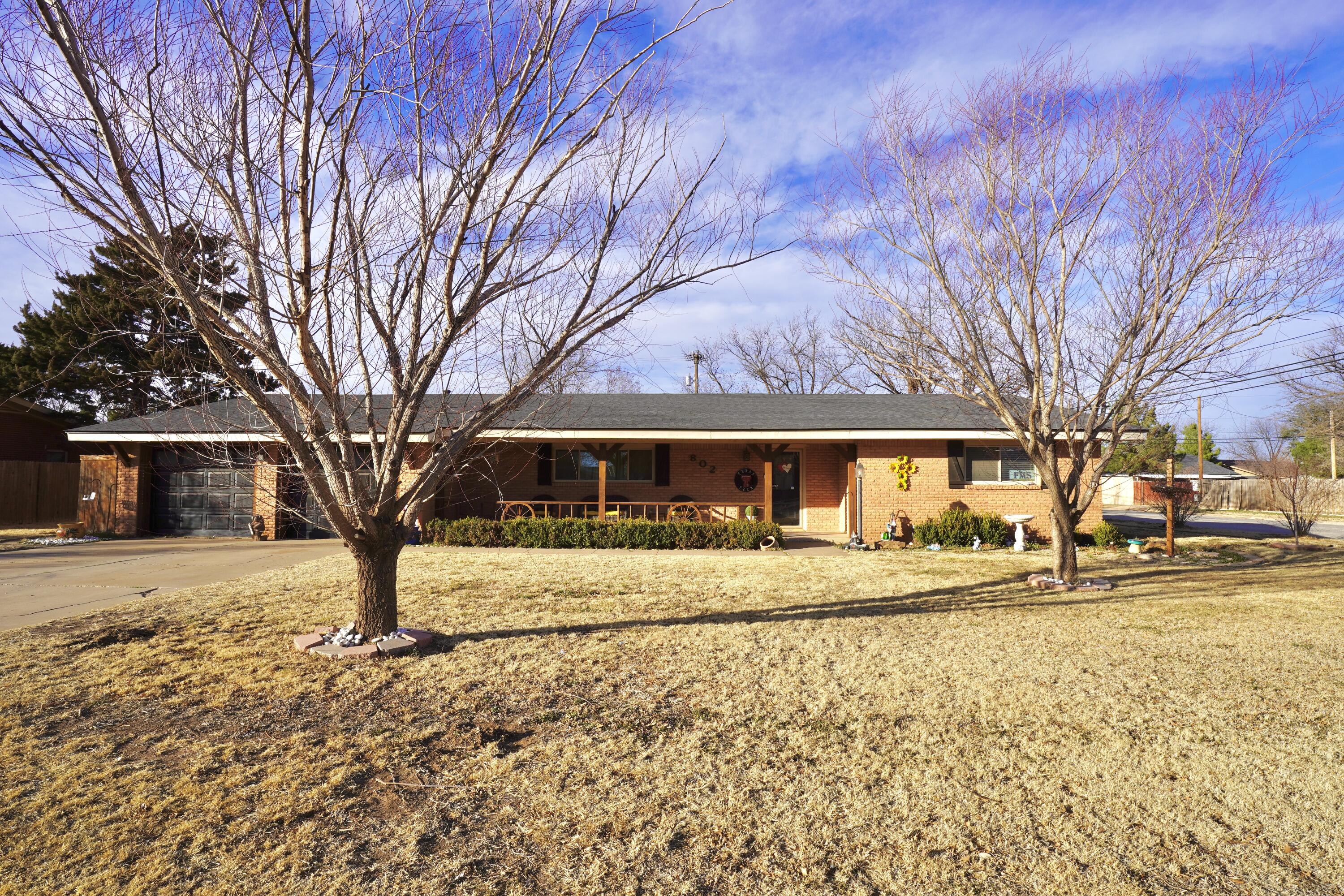 802 7th Street Property Photo 1