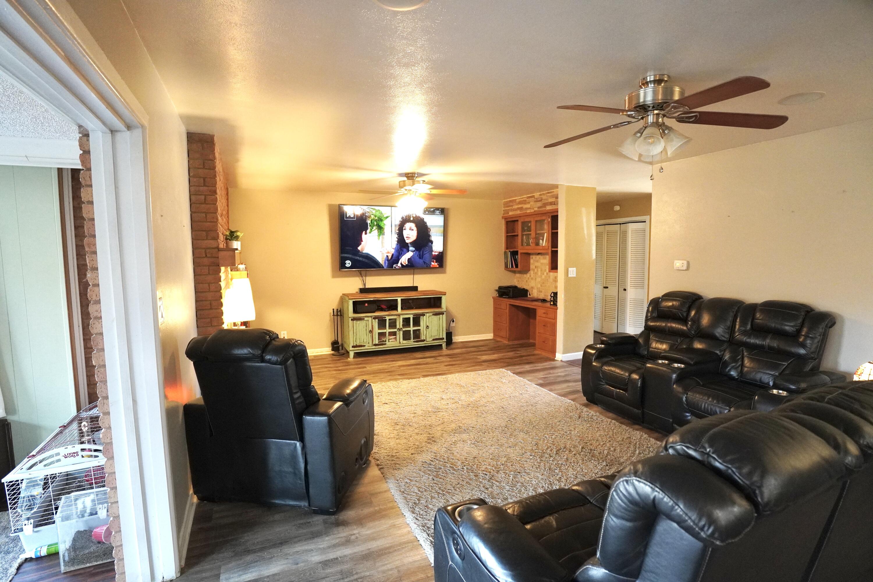 802 7th Street Property Photo 9