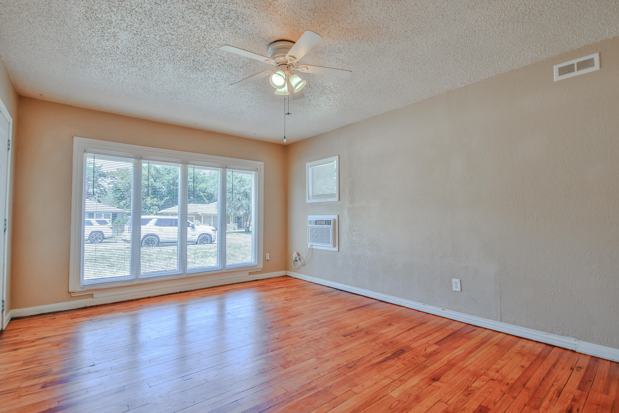 3505 29th Street Property Photo 6