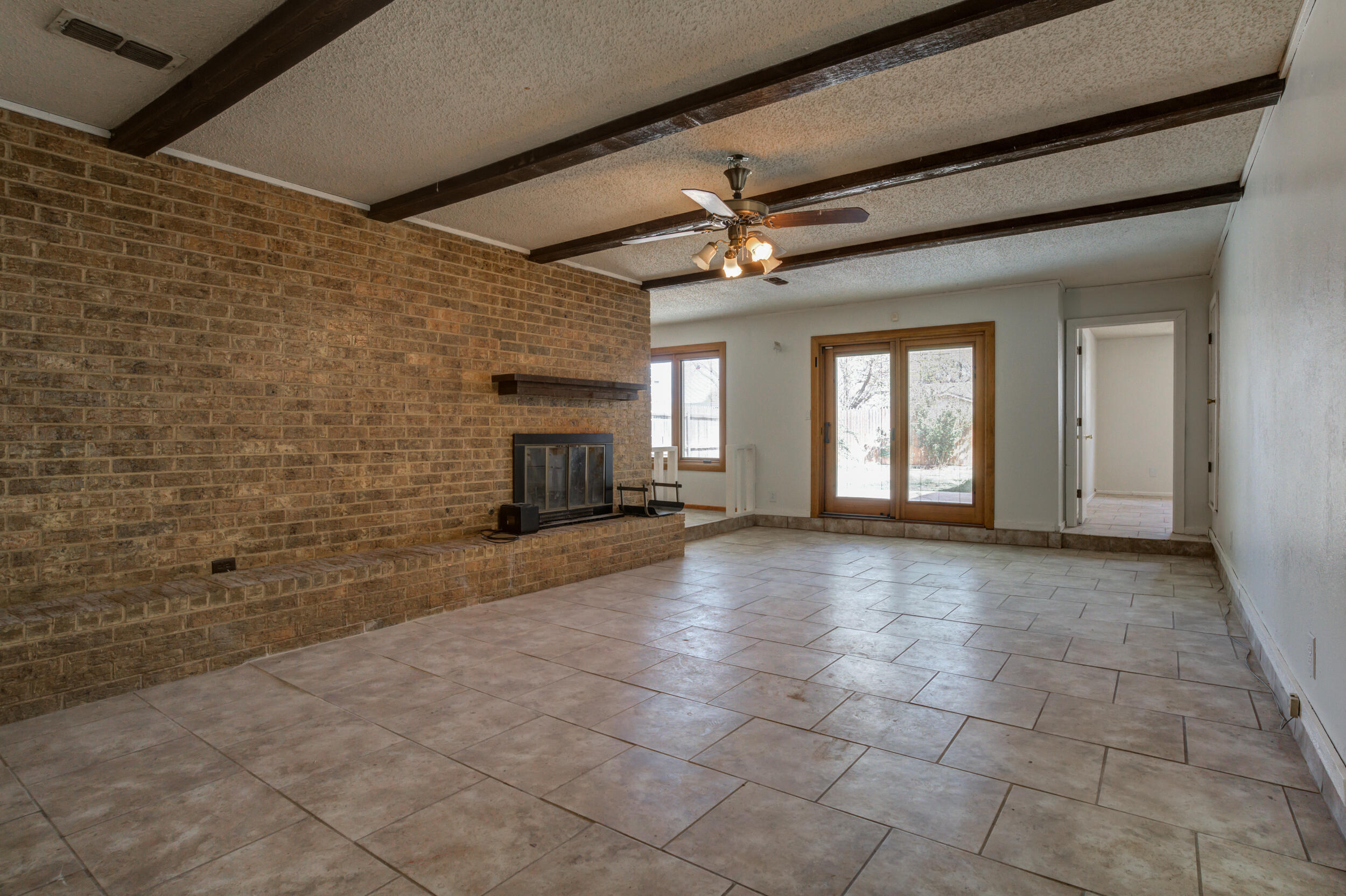 4404 58th Street Property Photo 2