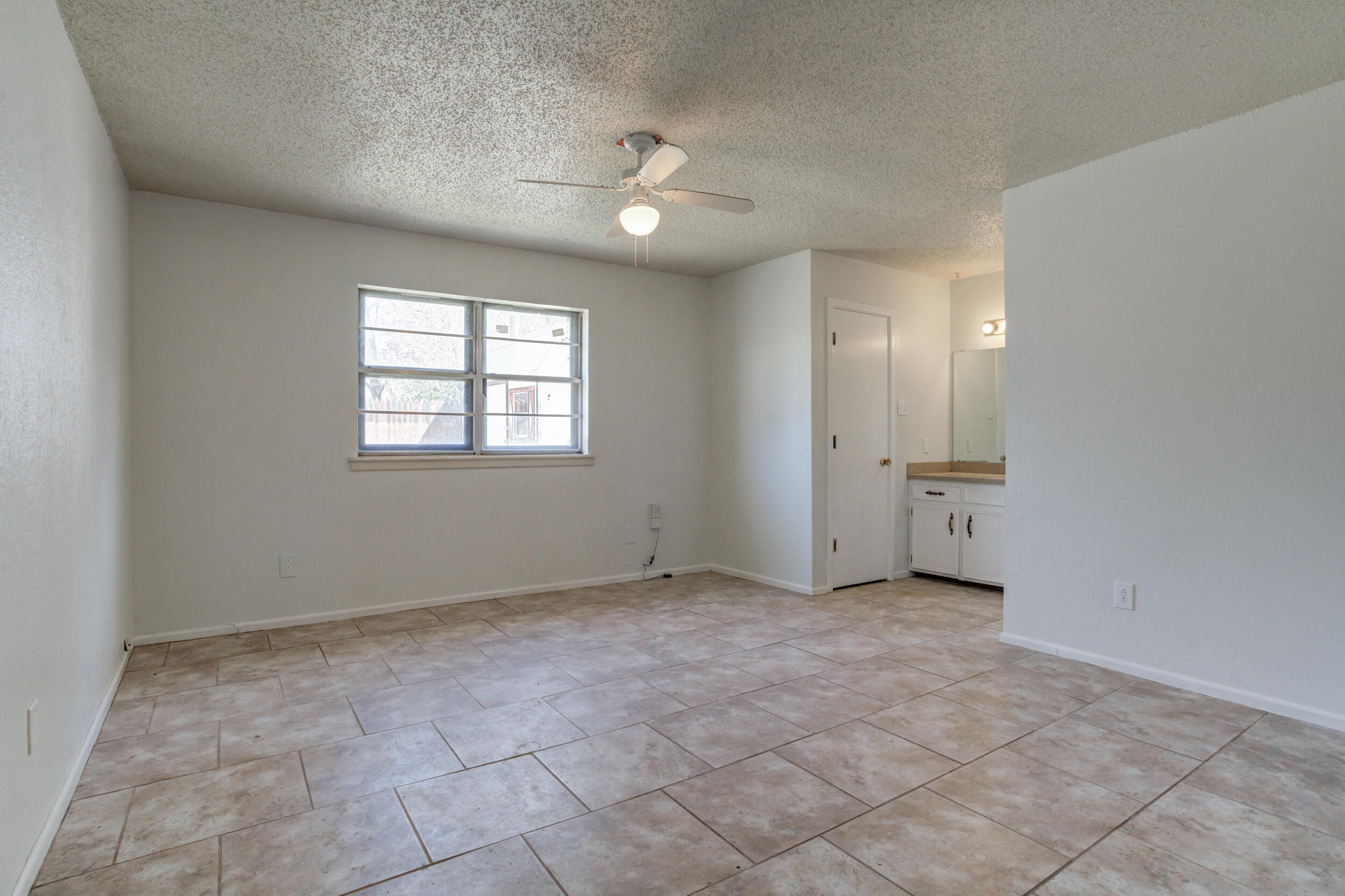 4404 58th Street Property Photo 11