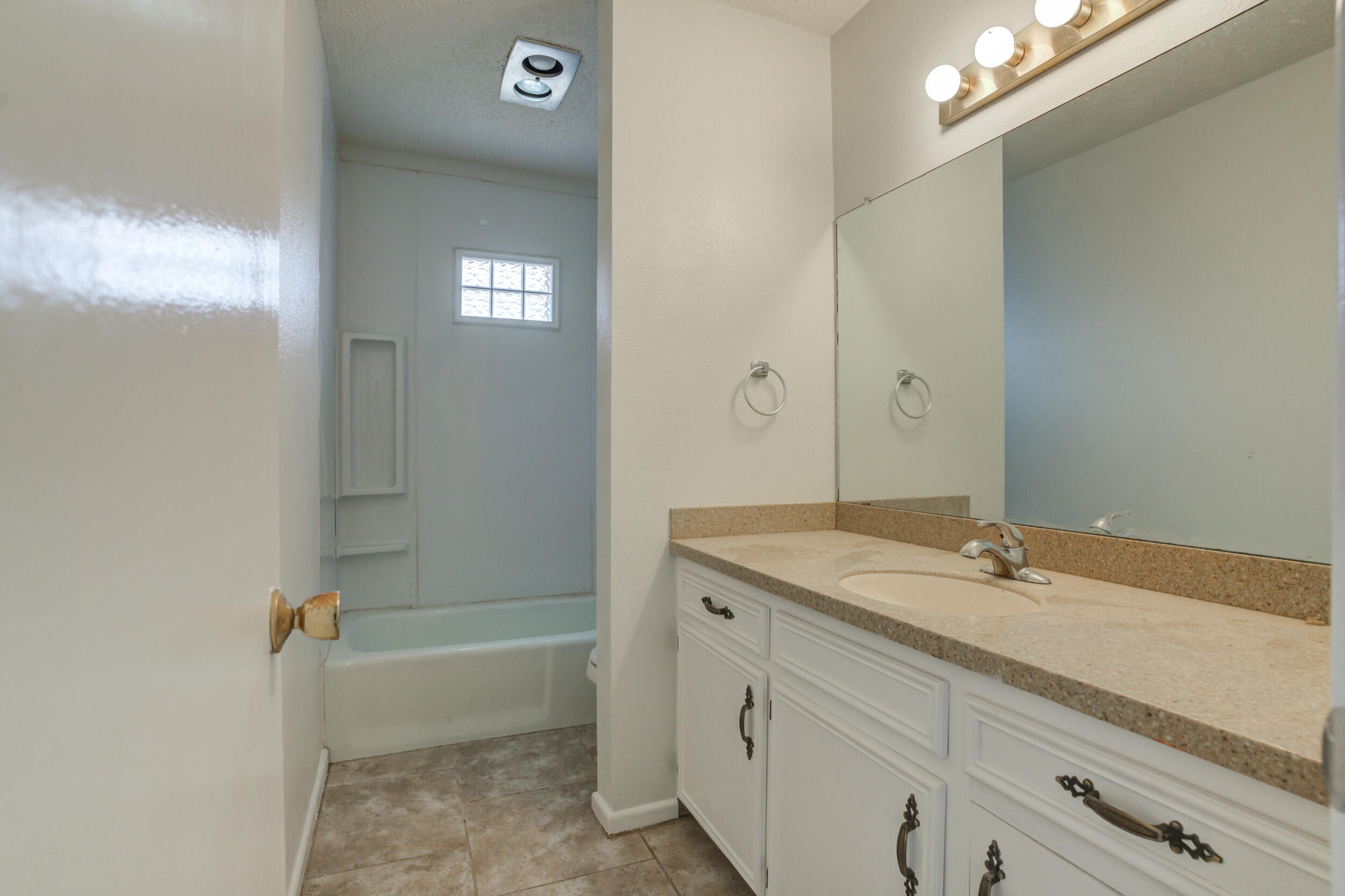 4404 58th Street Property Photo 16