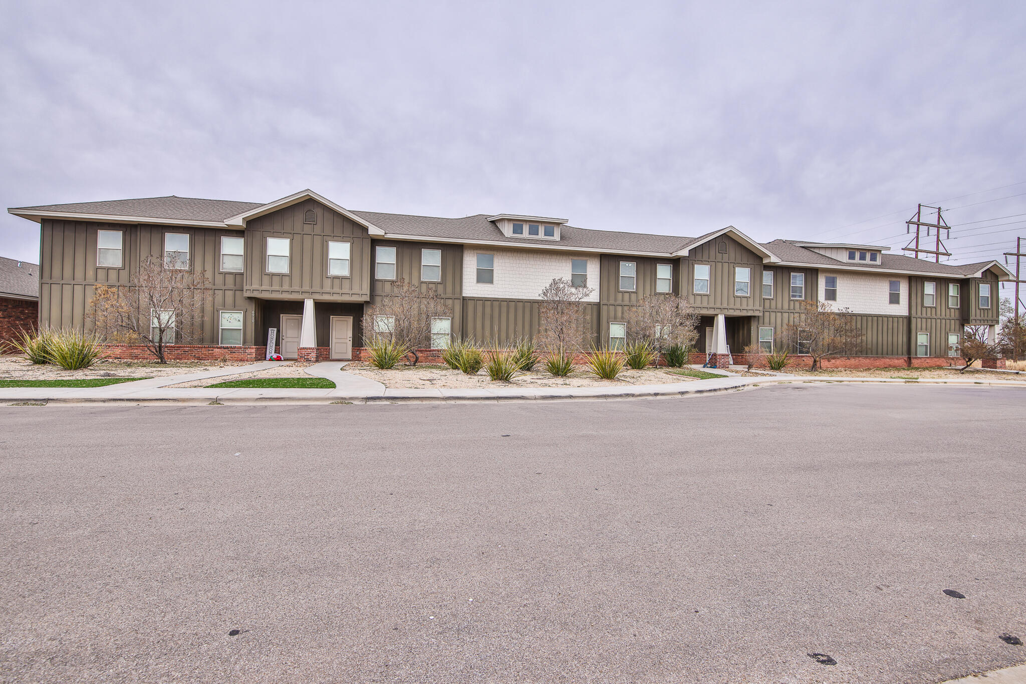 6906 20th Street Property Photo 1