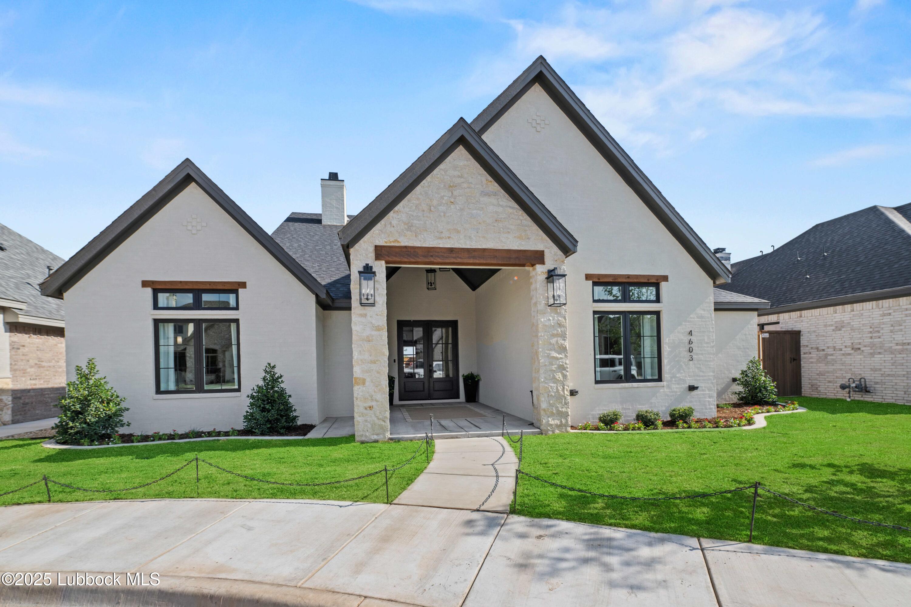 4603 138th Place Property Photo 1