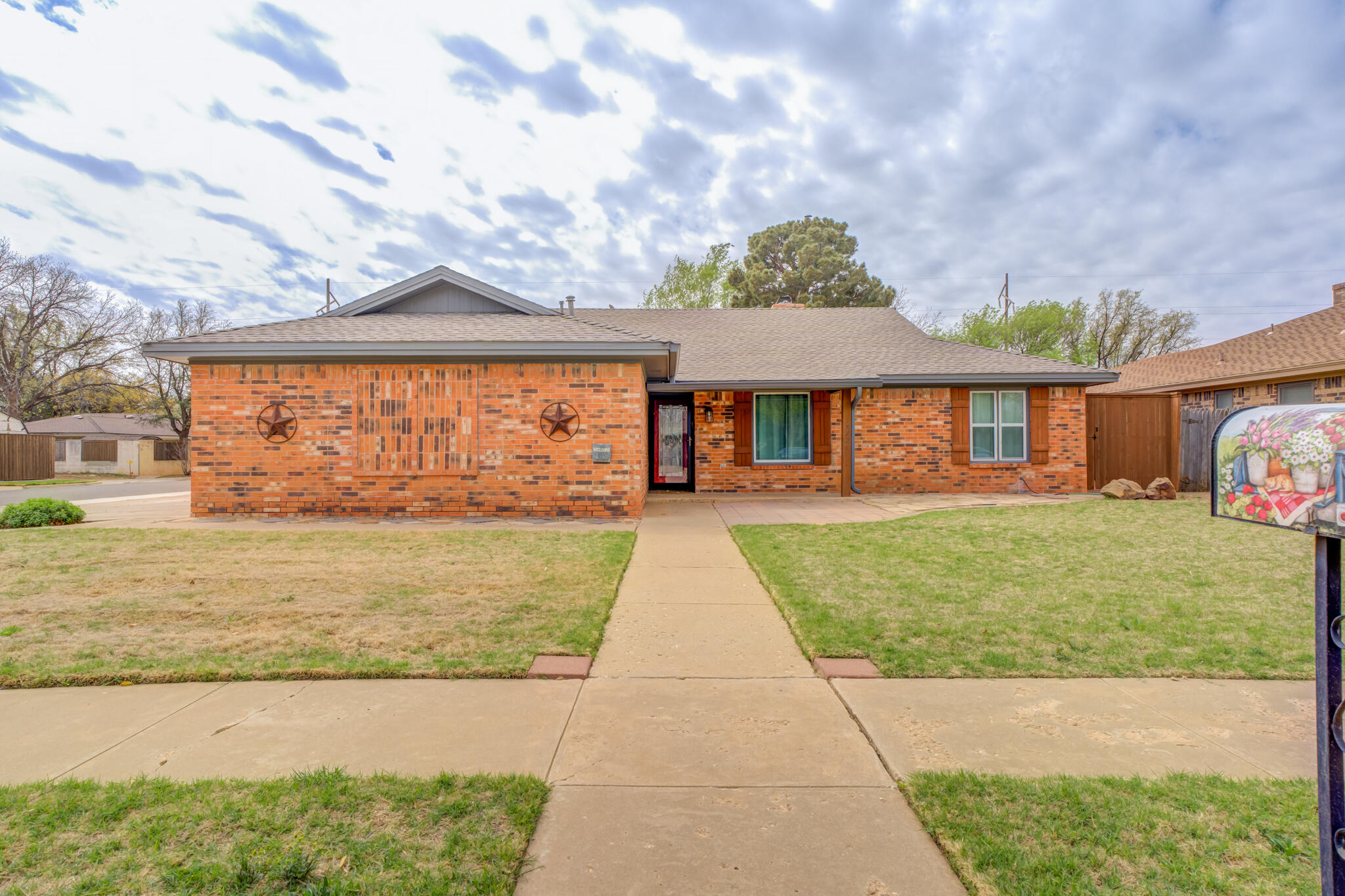 5721 72nd Street Property Photo