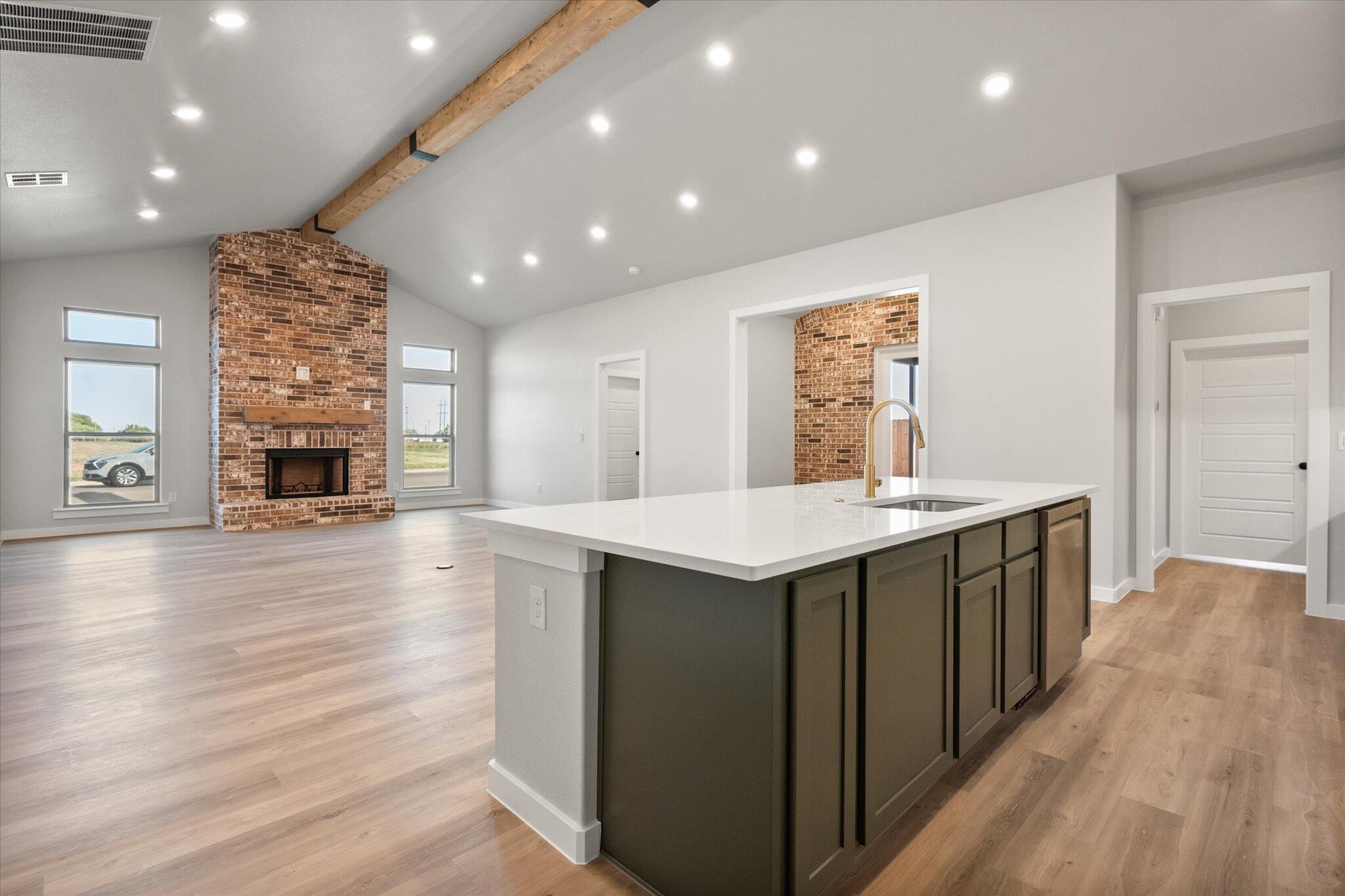 7001 18th Place Property Photo 13