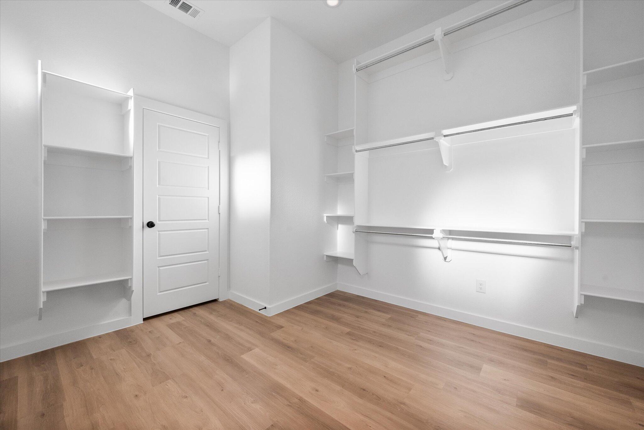 7001 18th Place Property Photo 21