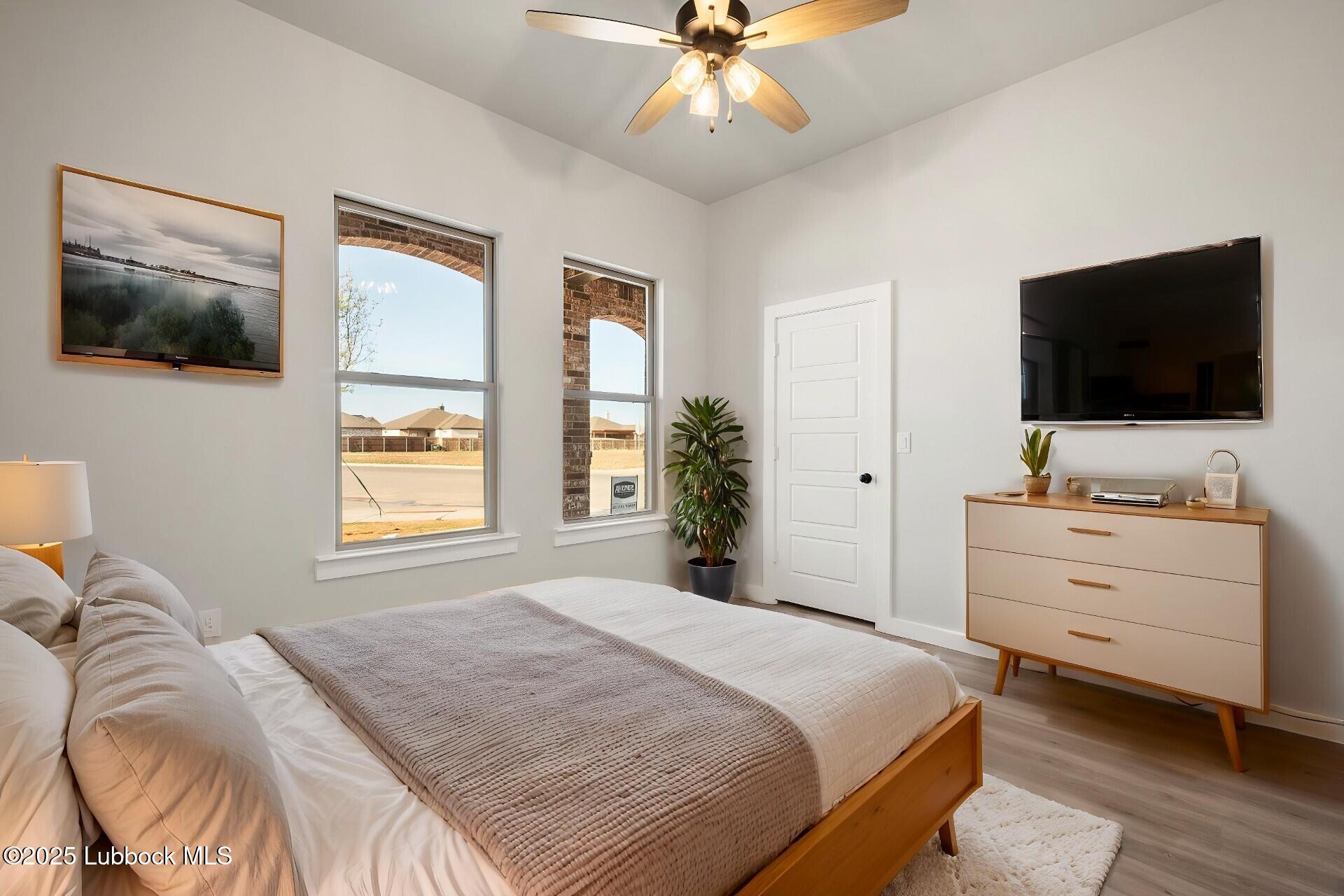 7001 18th Place Property Photo 24