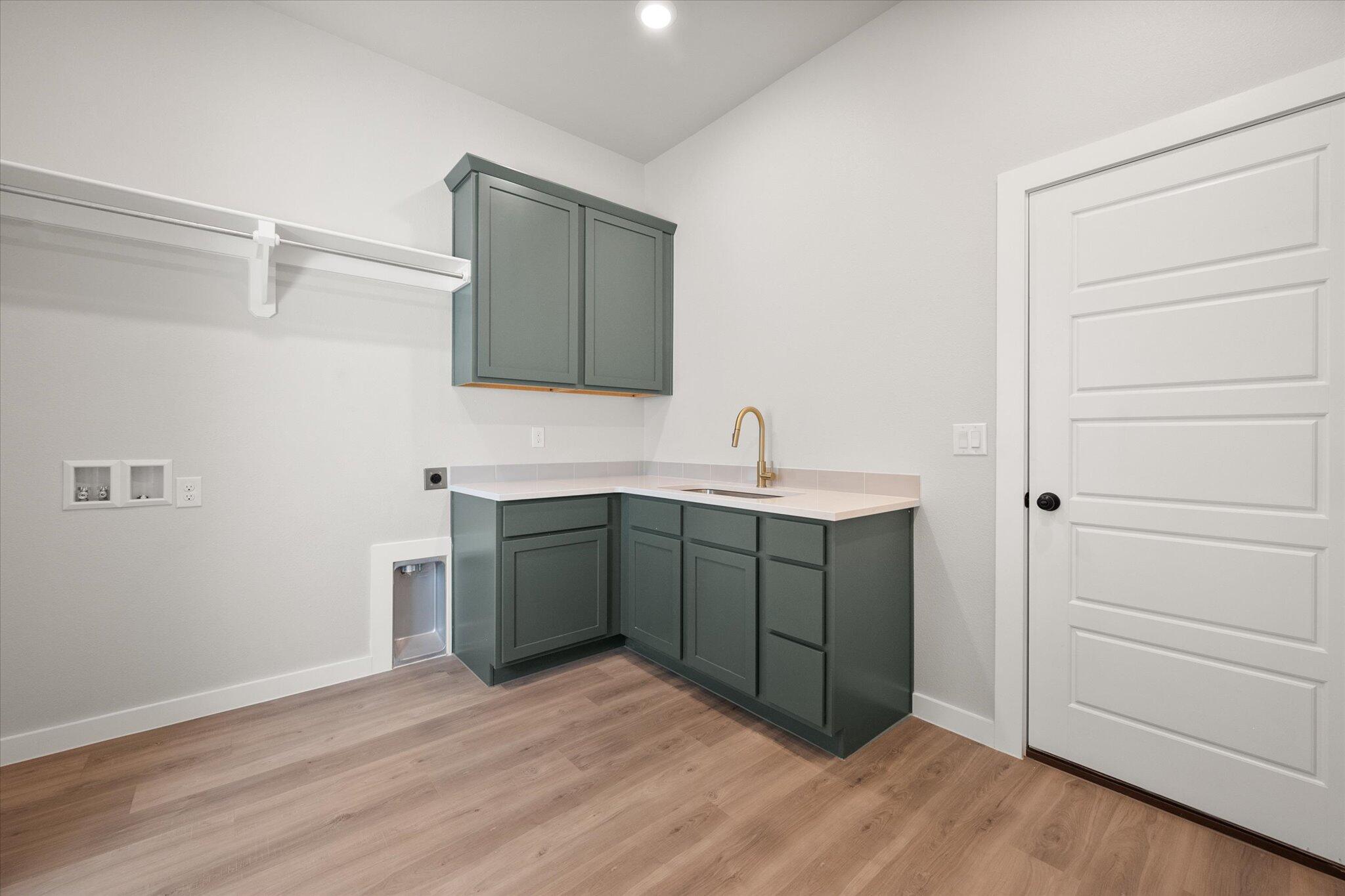 7001 18th Place Property Photo 27