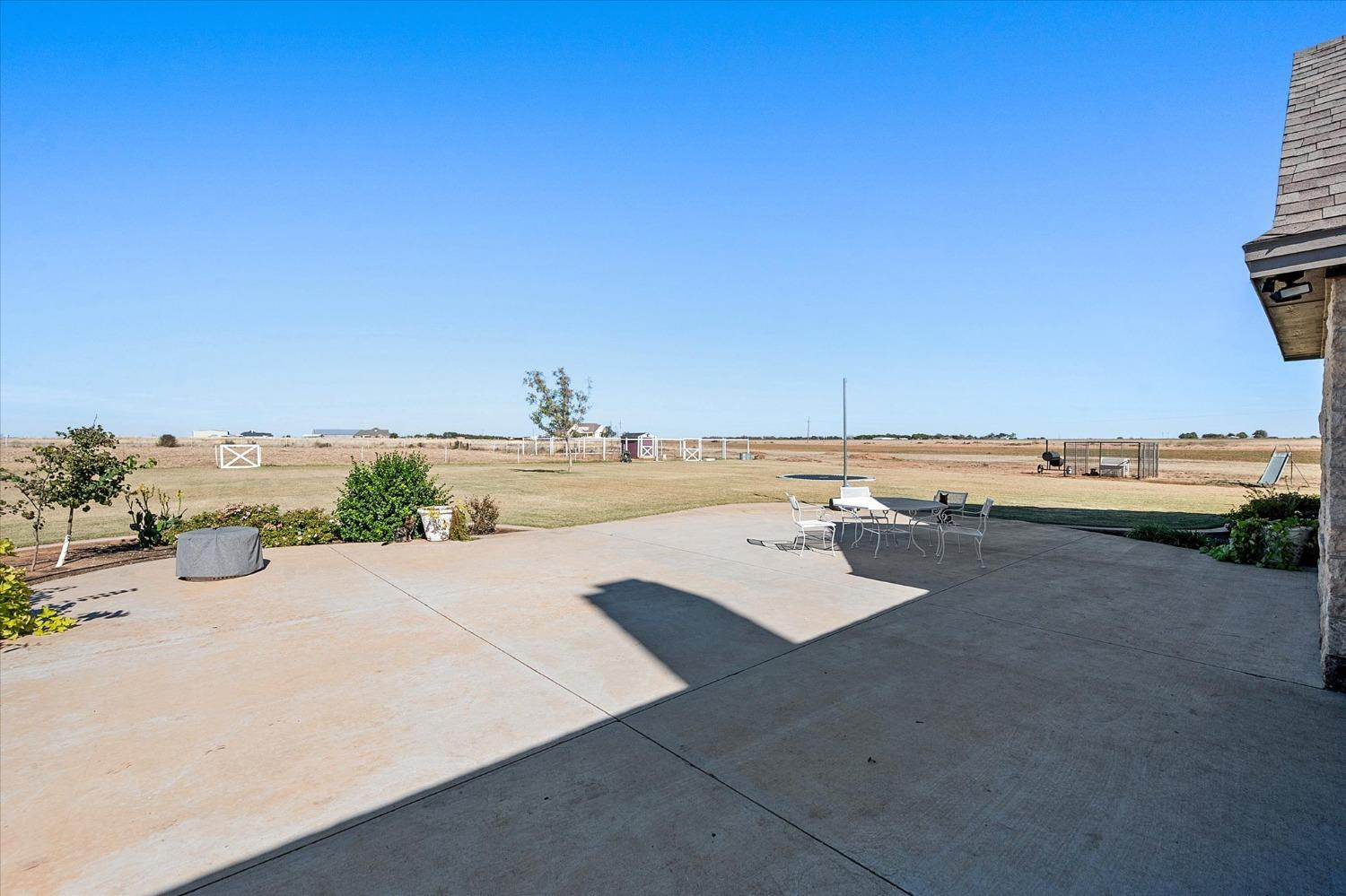 8405 E County Rd 6100 Property Photo 38