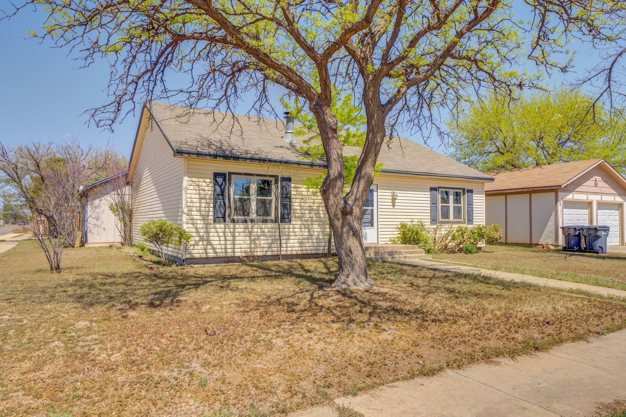 2504 94th Street Property Photo 1