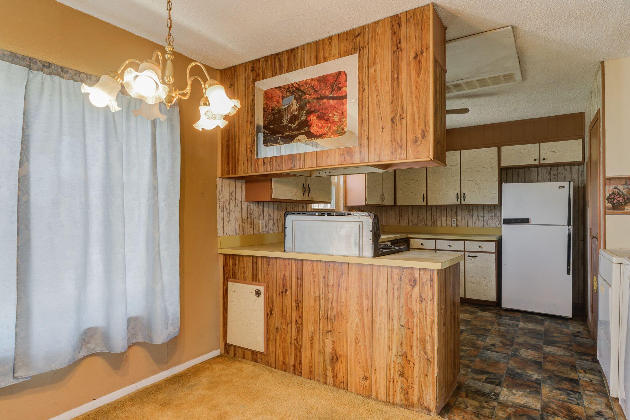 2504 94th Street Property Photo 5