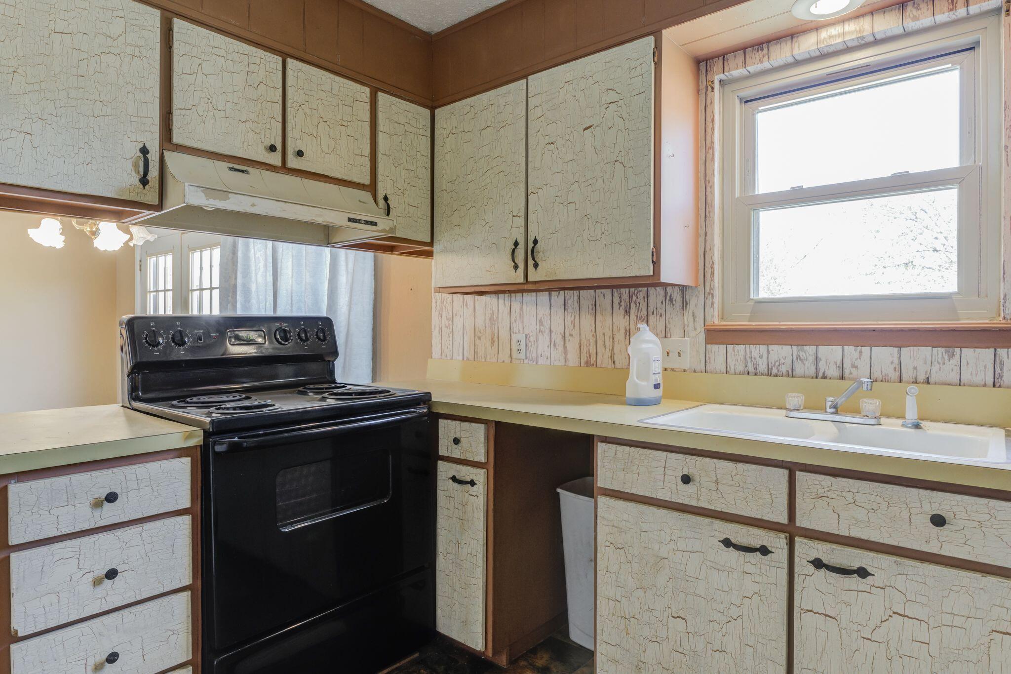 2504 94th Street Property Photo 12