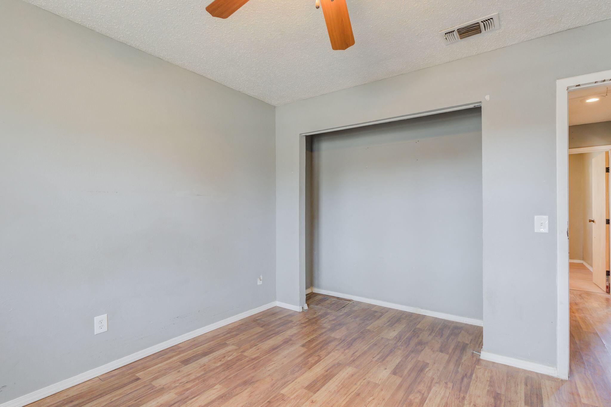 2504 94th Street Property Photo 16