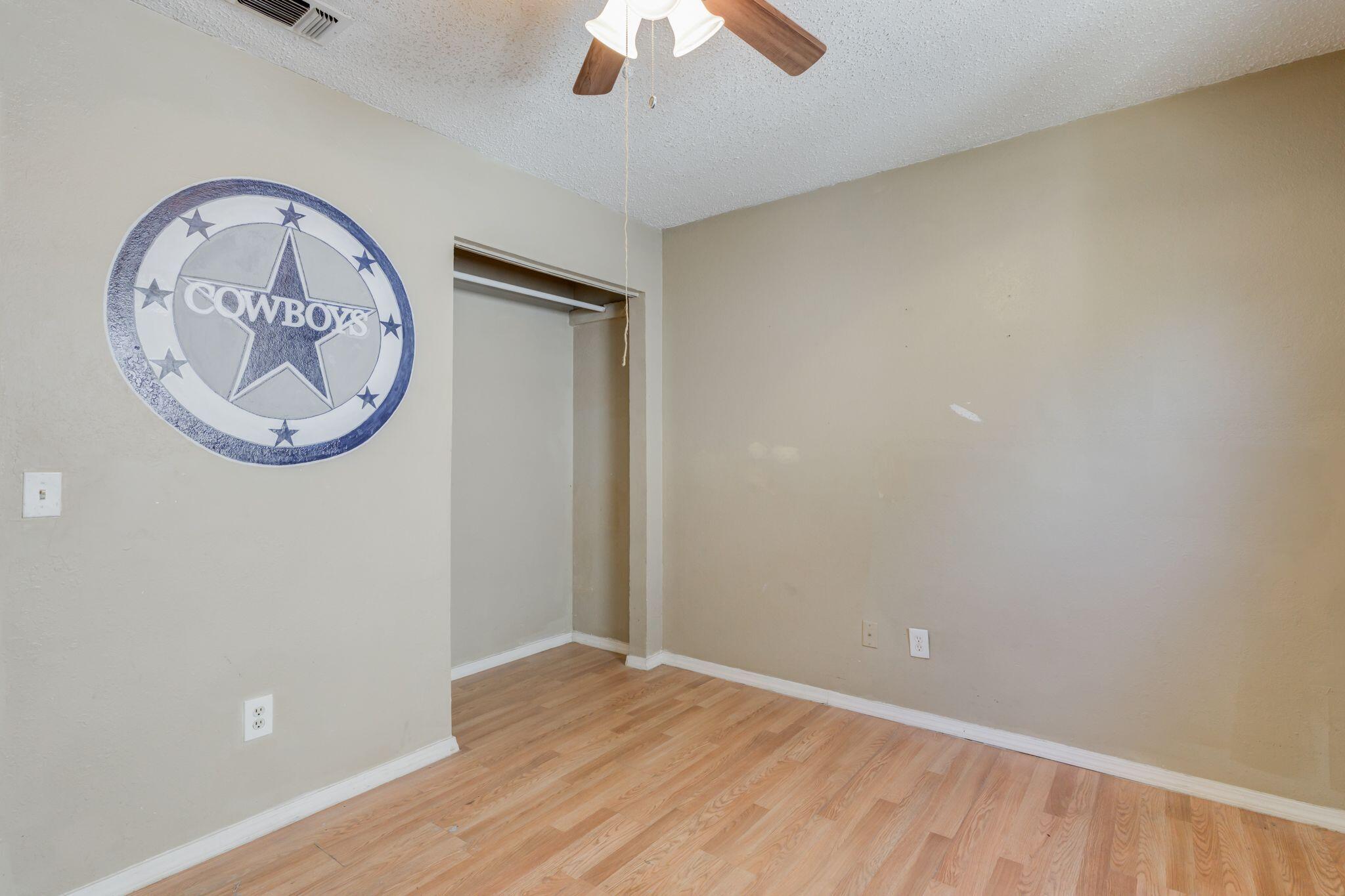 2504 94th Street Property Photo 19