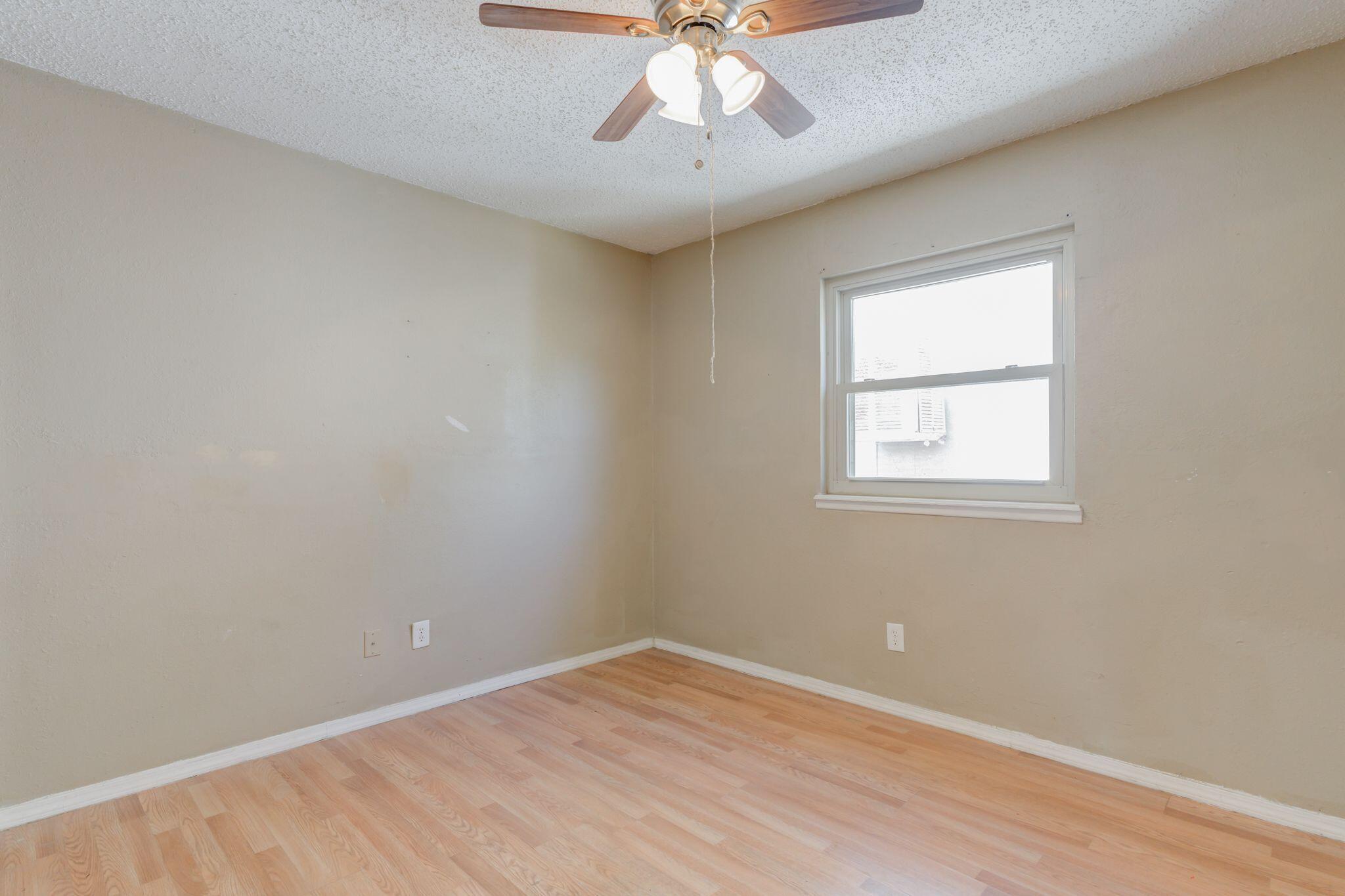 2504 94th Street Property Photo 20