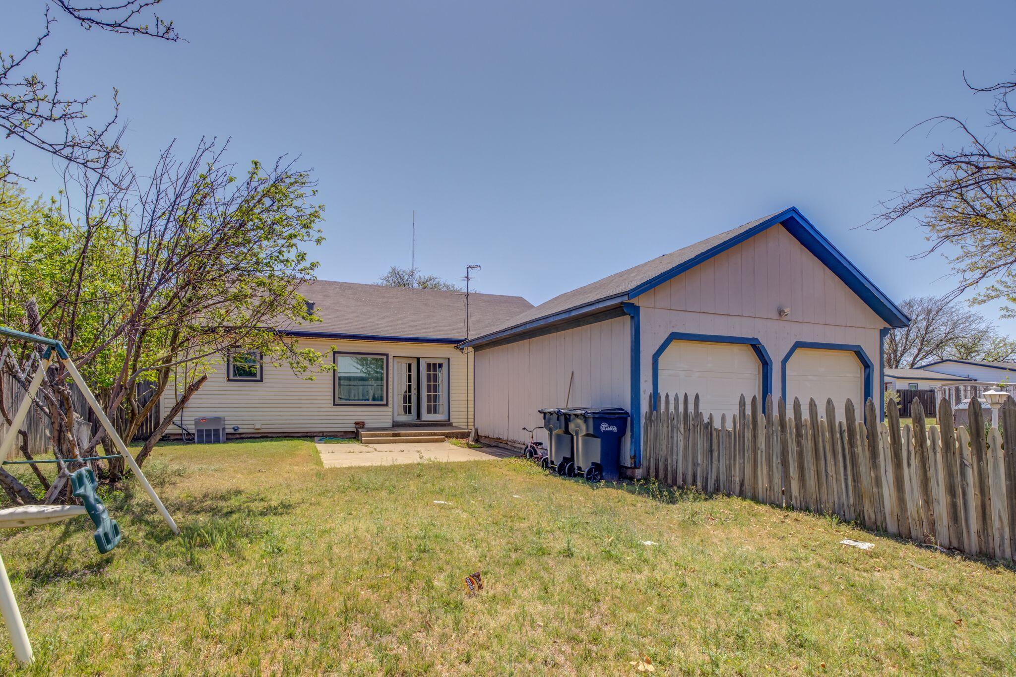 2504 94th Street Property Photo 21
