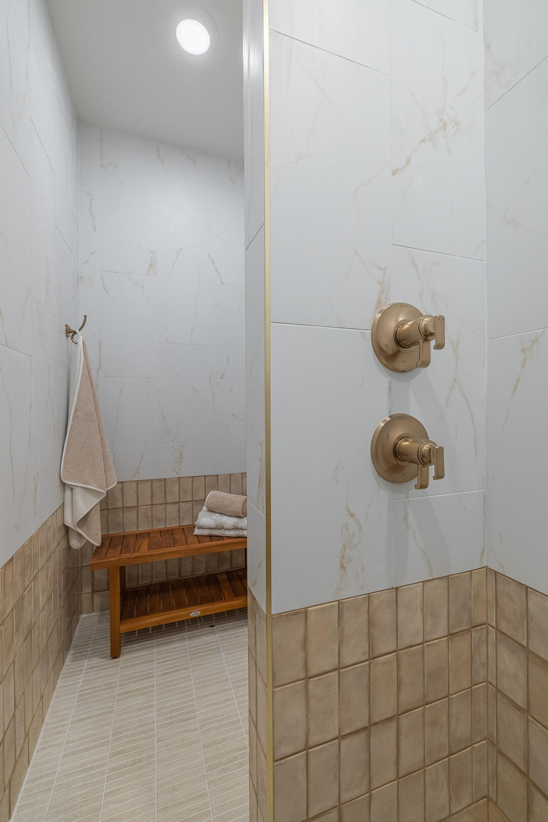 4234 Zadar Avenue Property Photo 48
