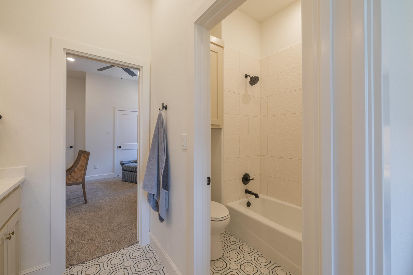 4234 Zadar Avenue Property Photo 63