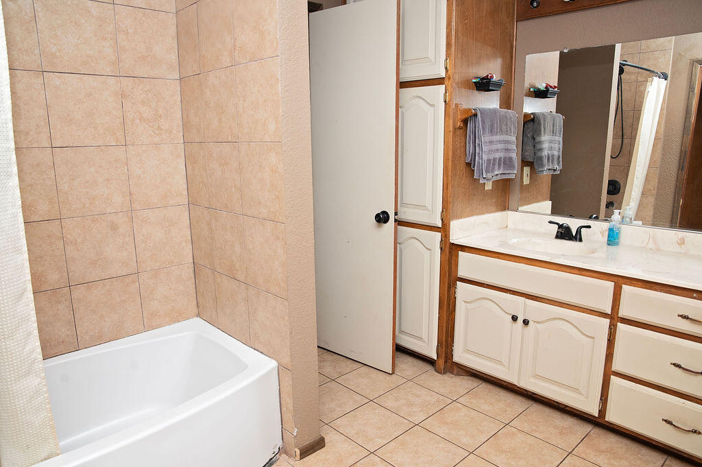 1560 Tx-214 Property Photo 28
