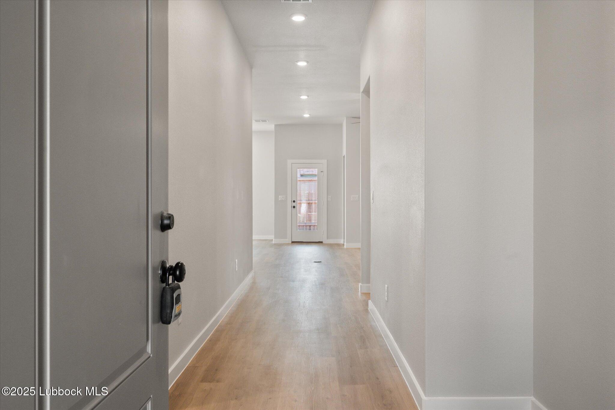 6913 55th Street Property Photo 2