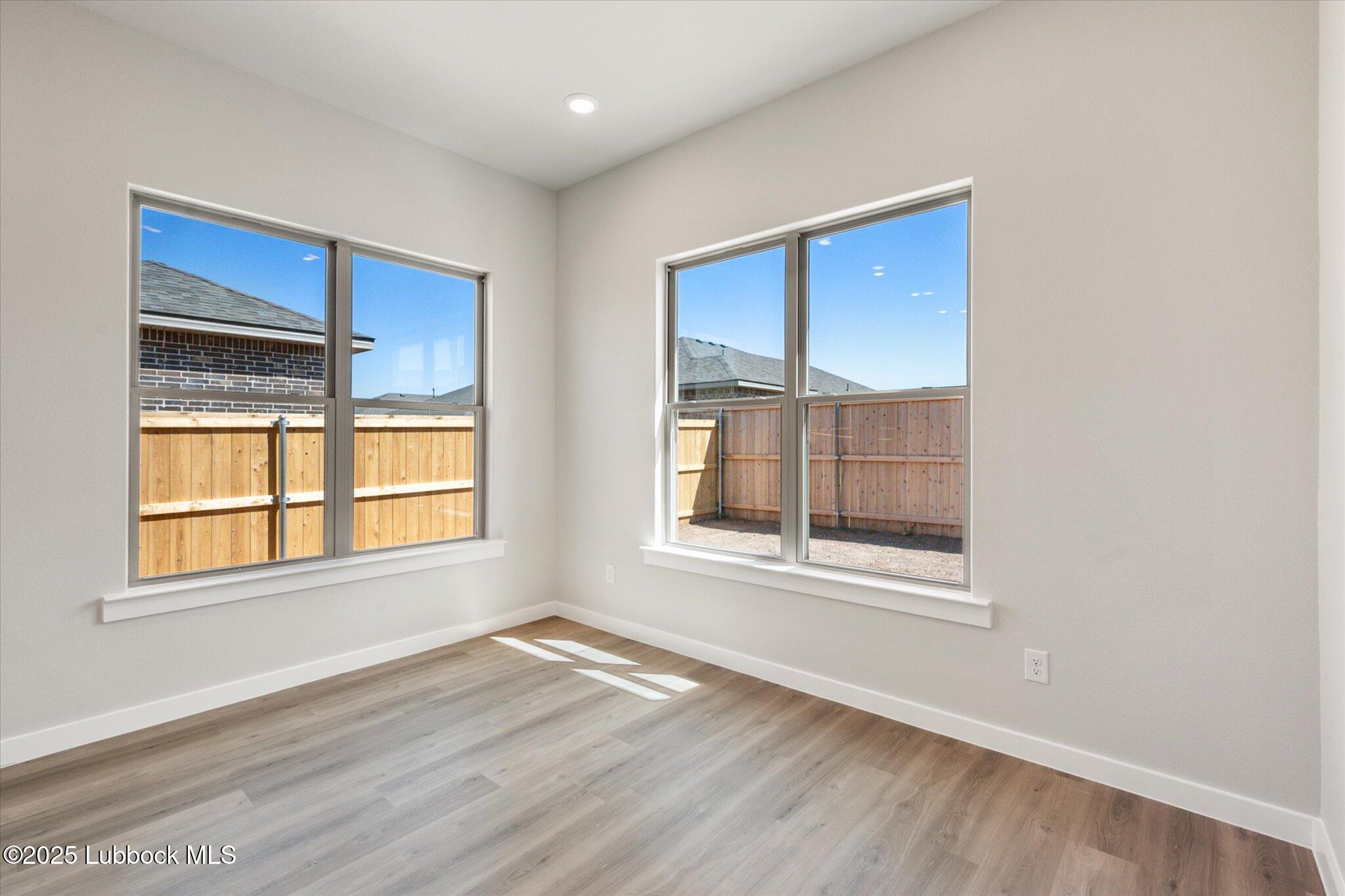 6913 55th Street Property Photo 11