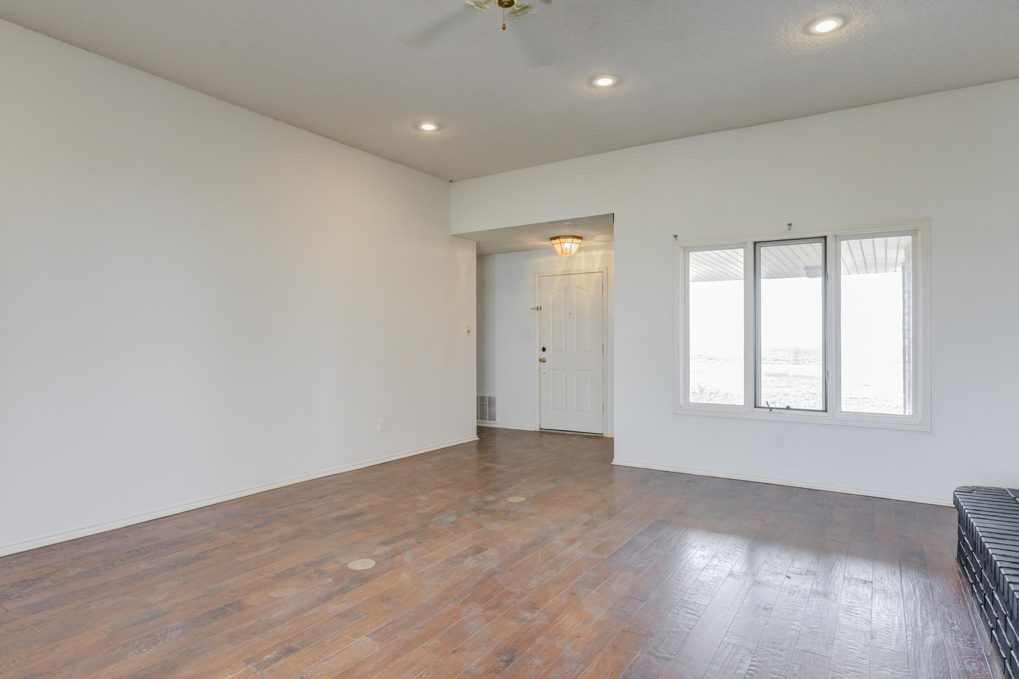 15004 N Private Road 2420 Property Photo 7