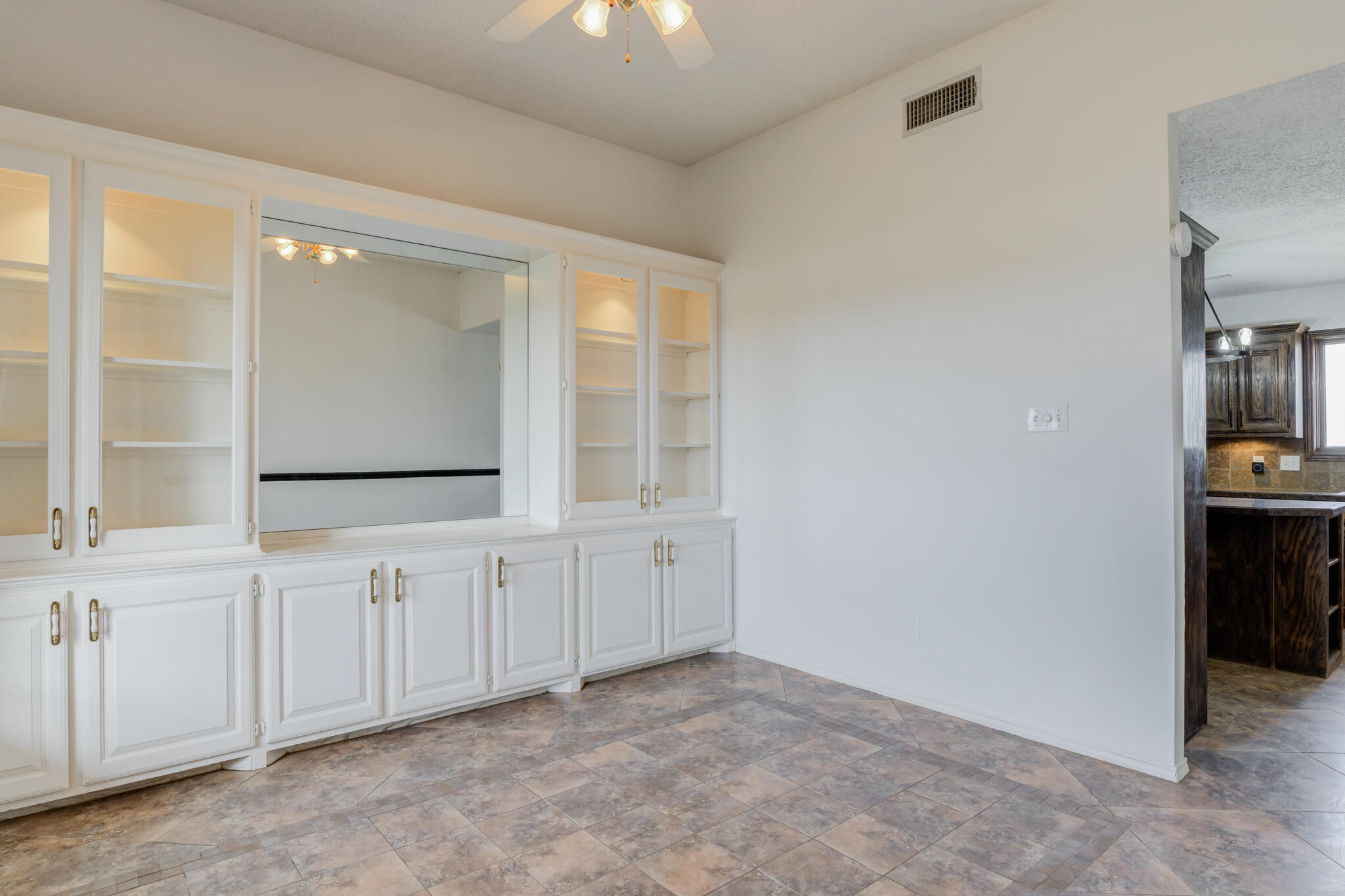 15004 N Private Road 2420 Property Photo 10