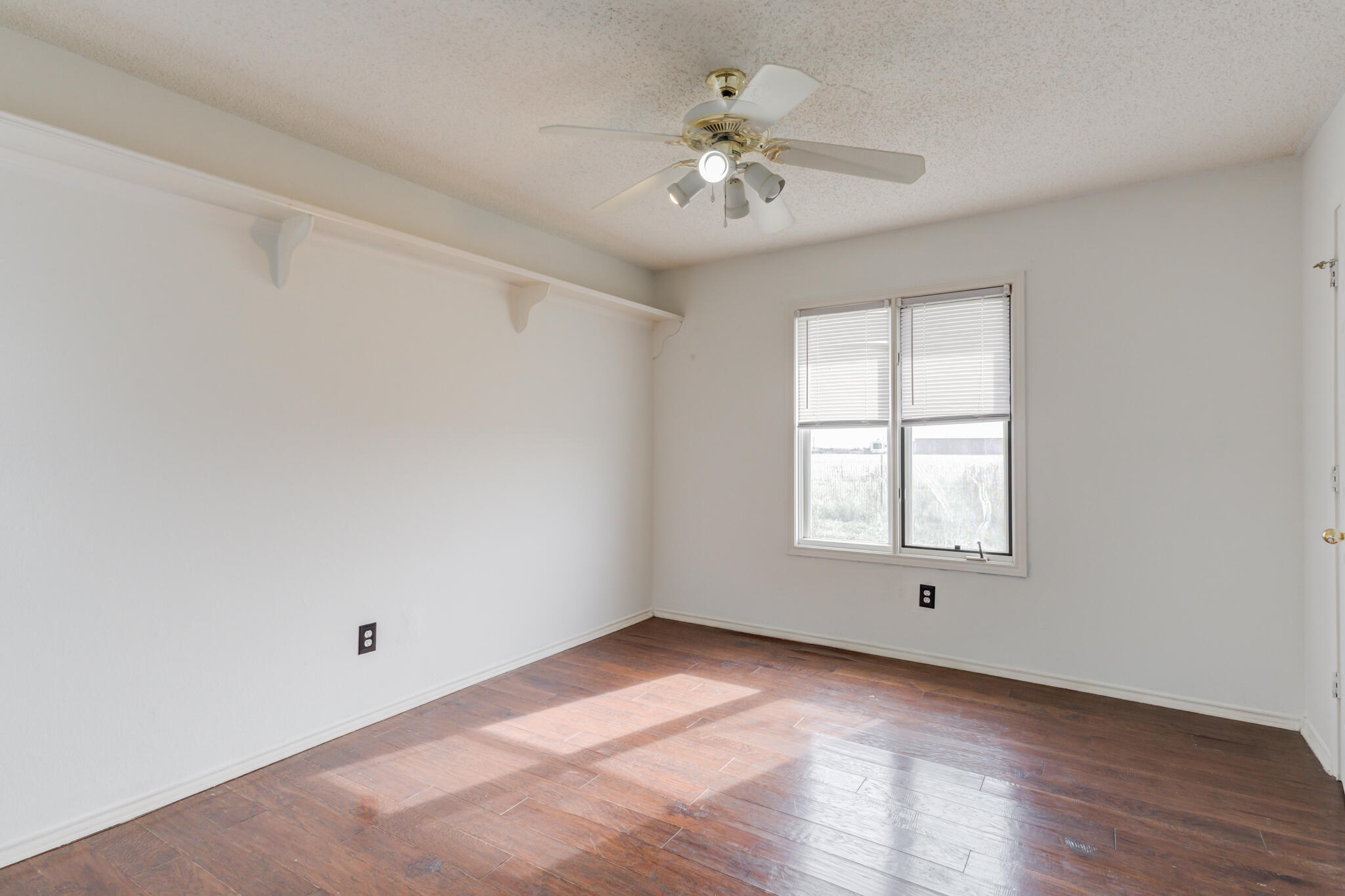 15004 N Private Road 2420 Property Photo 36