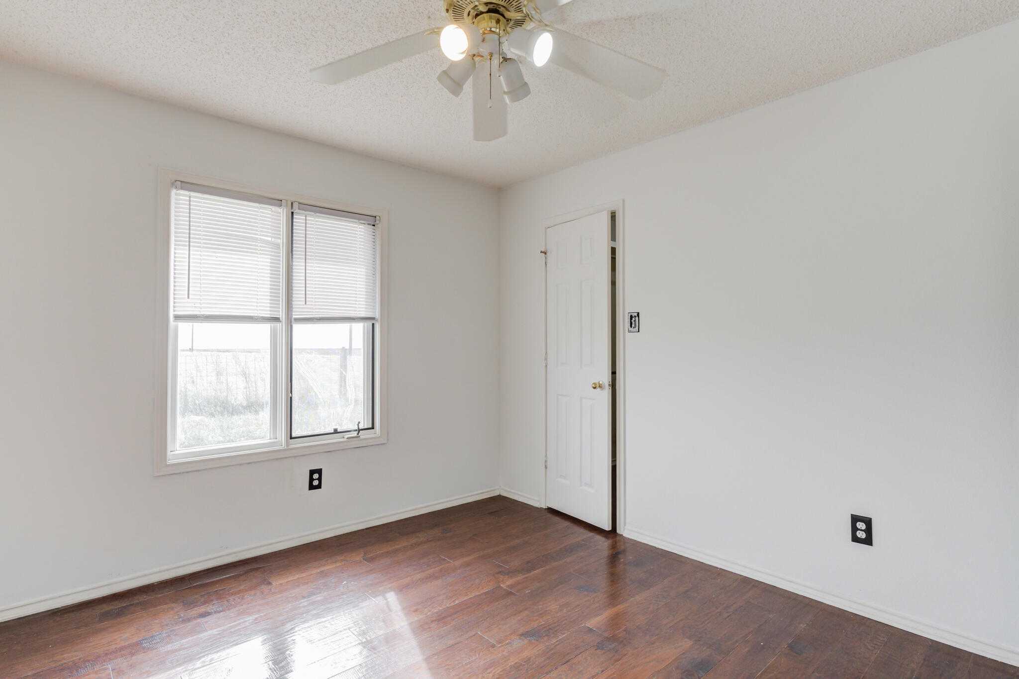 15004 N Private Road 2420 Property Photo 37