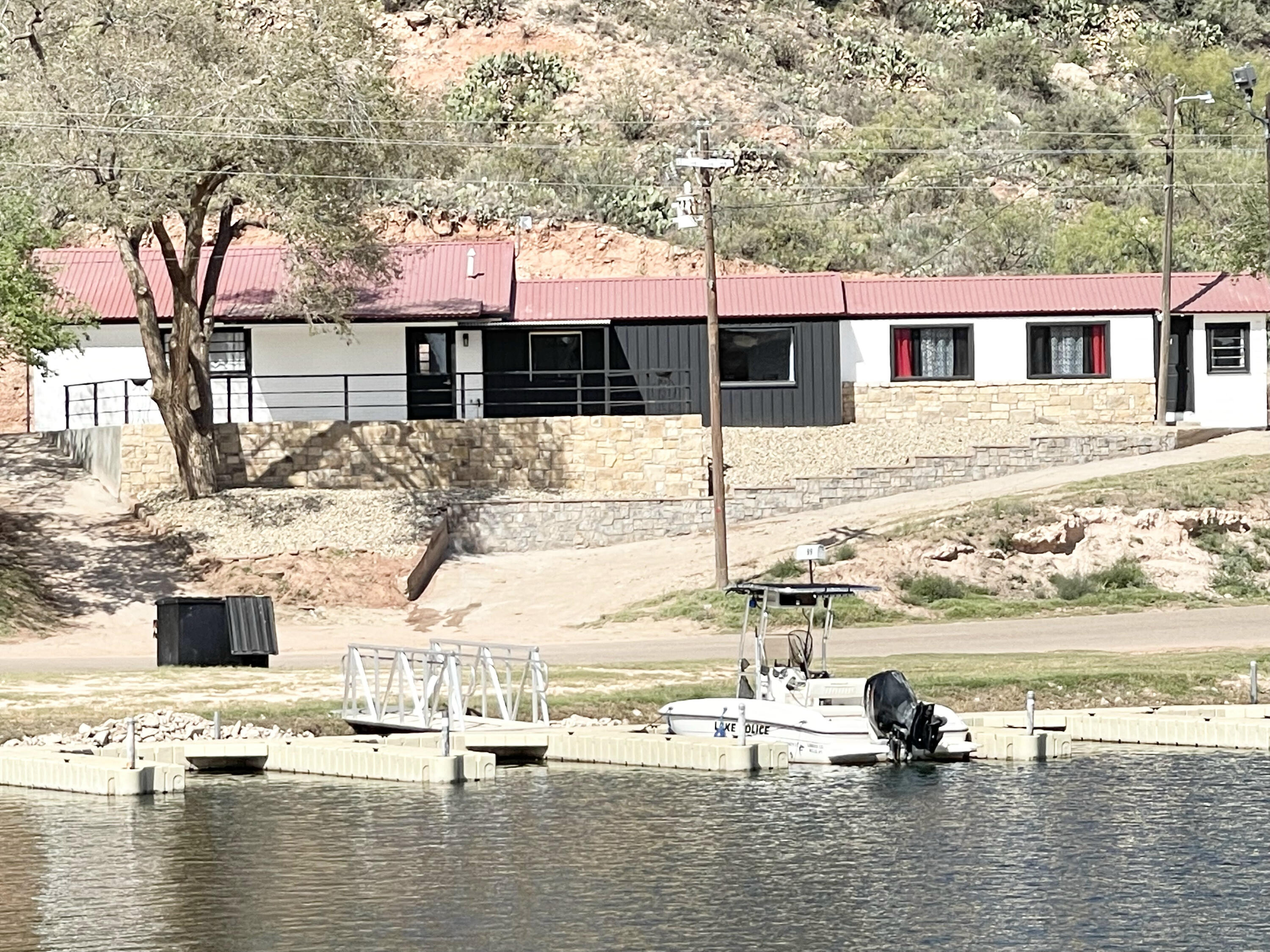 99 Pony Express Trail Property Photo 1