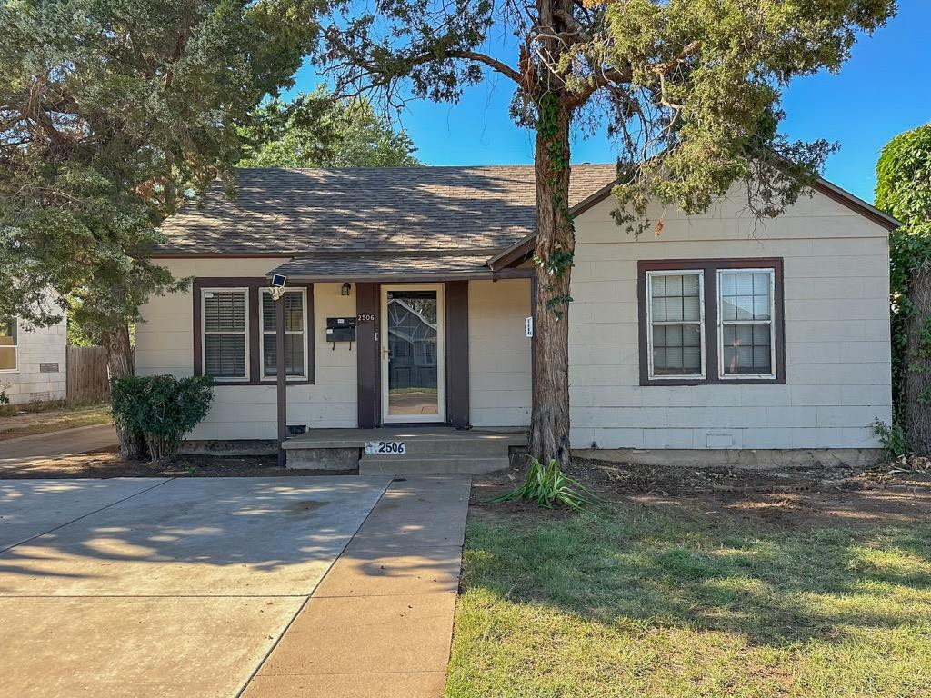 2506 26th Street Property Photo 3